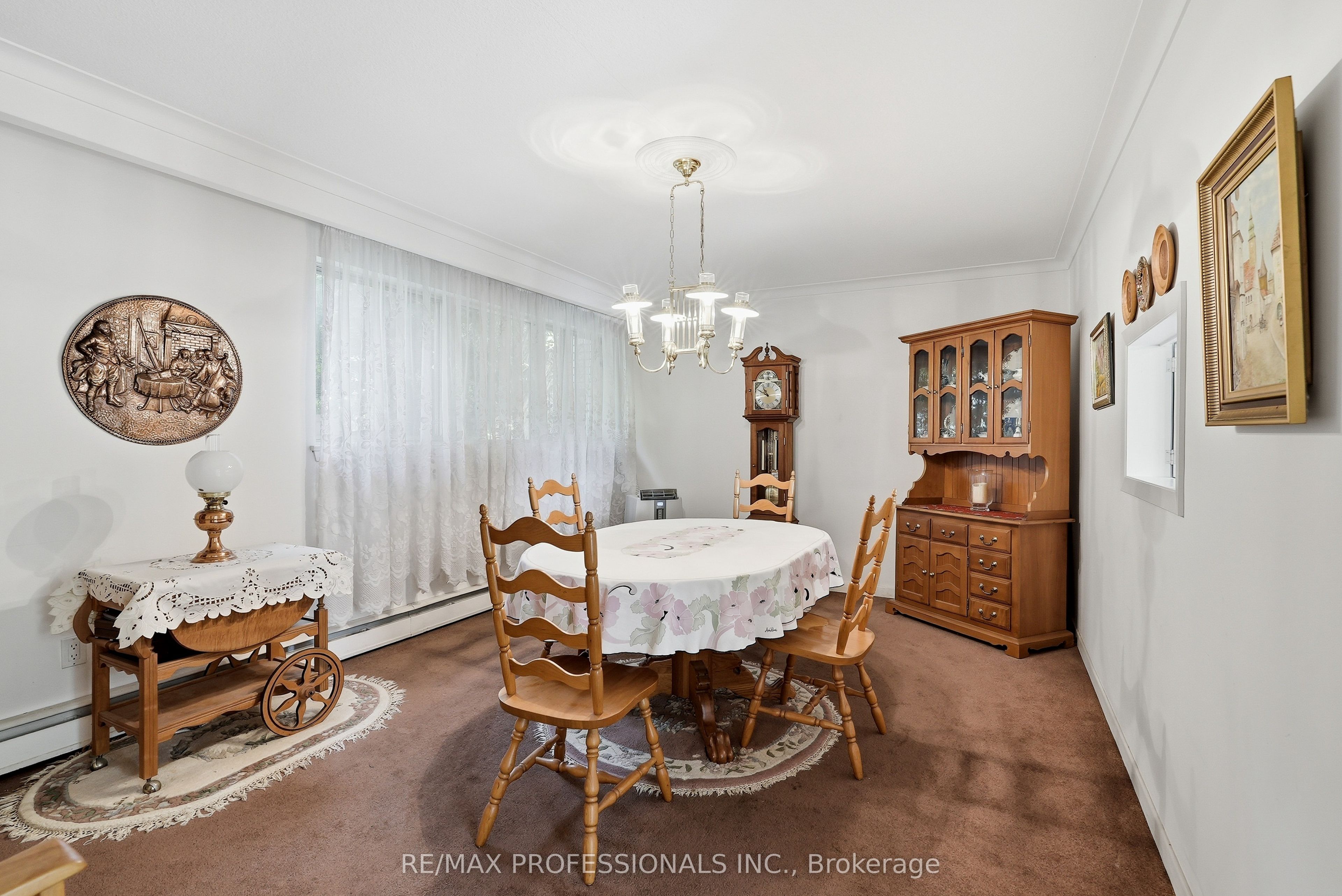 189 Edenbridge Drive Property Photo 8