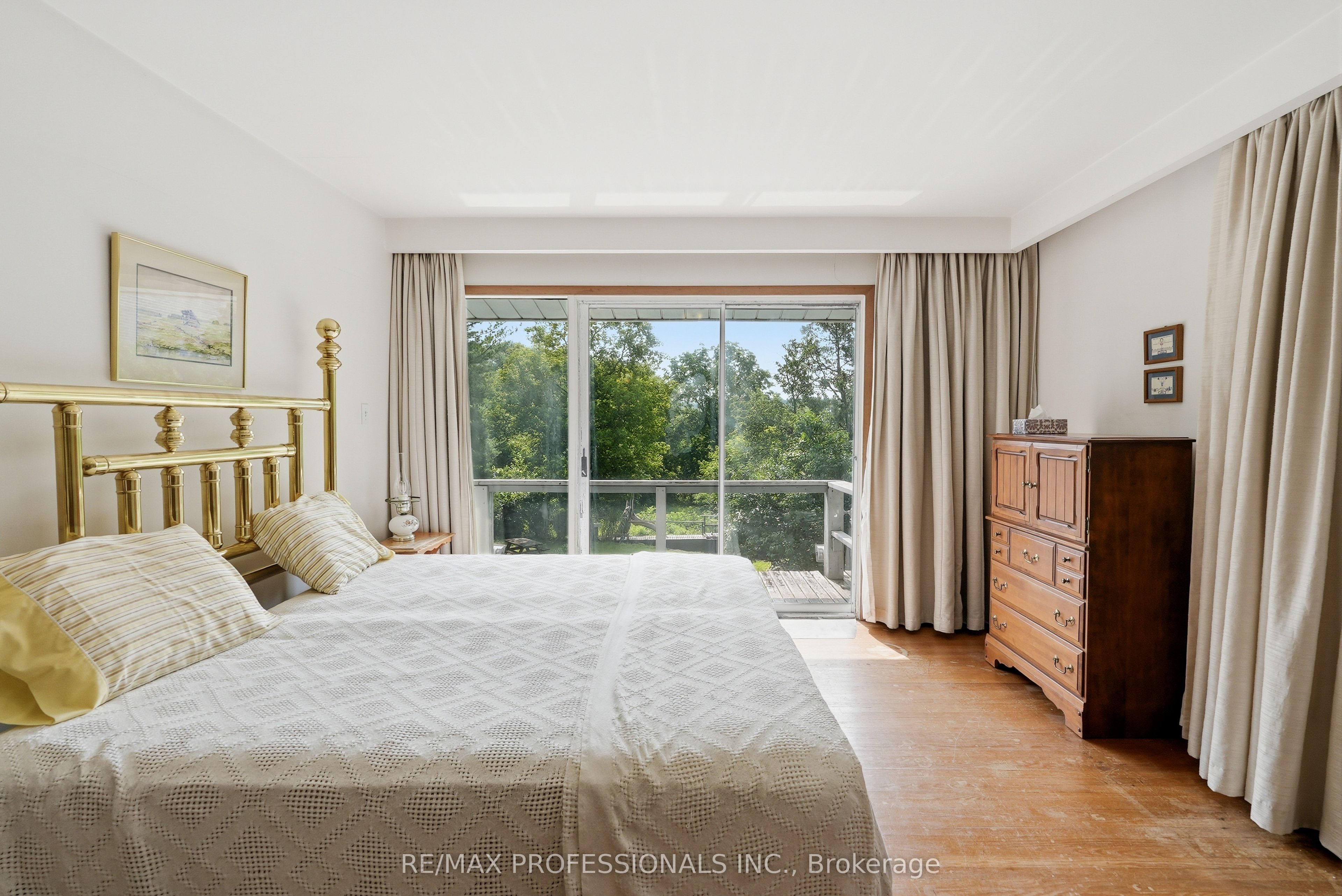 189 Edenbridge Drive Property Photo 18