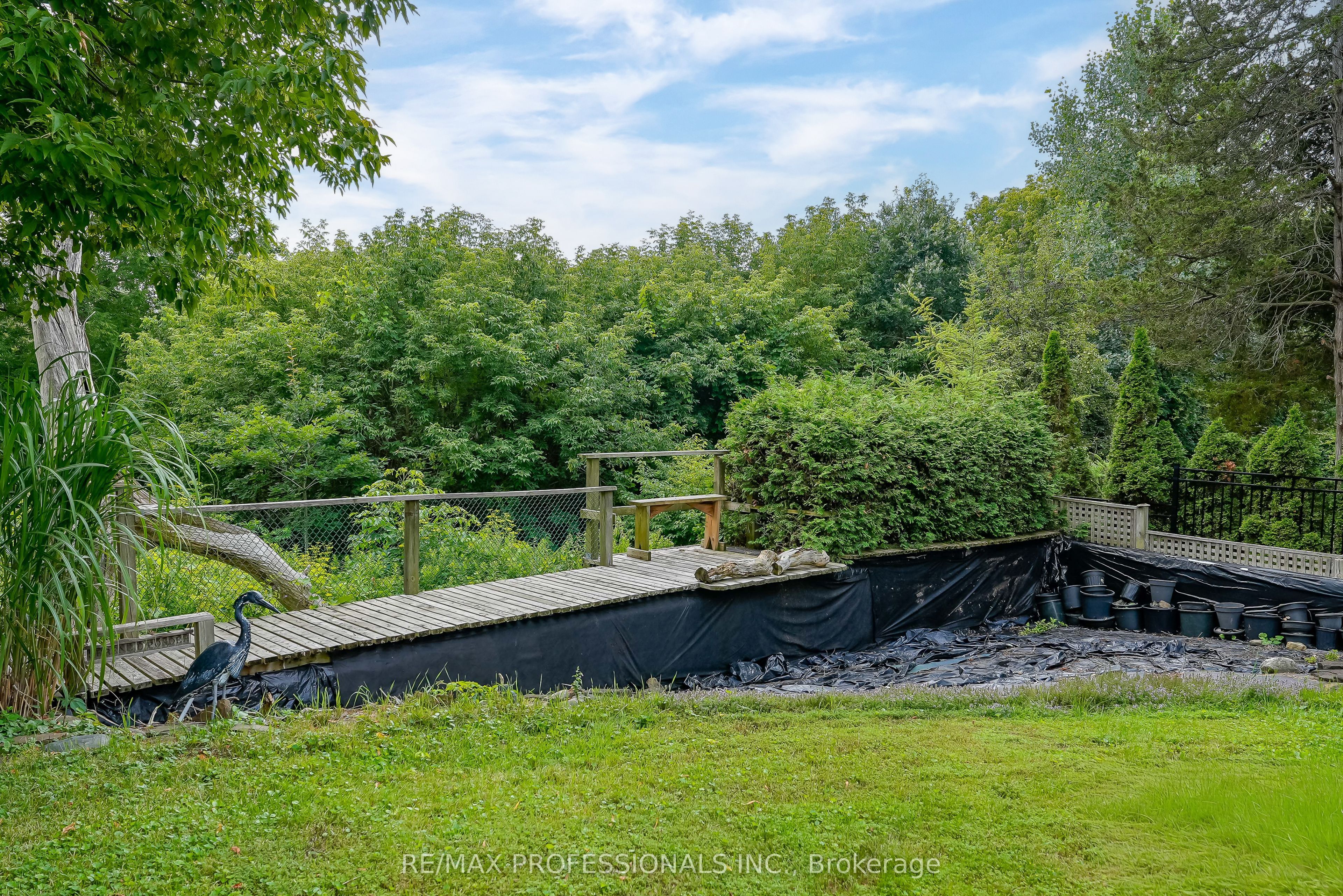 189 Edenbridge Drive Property Photo 43