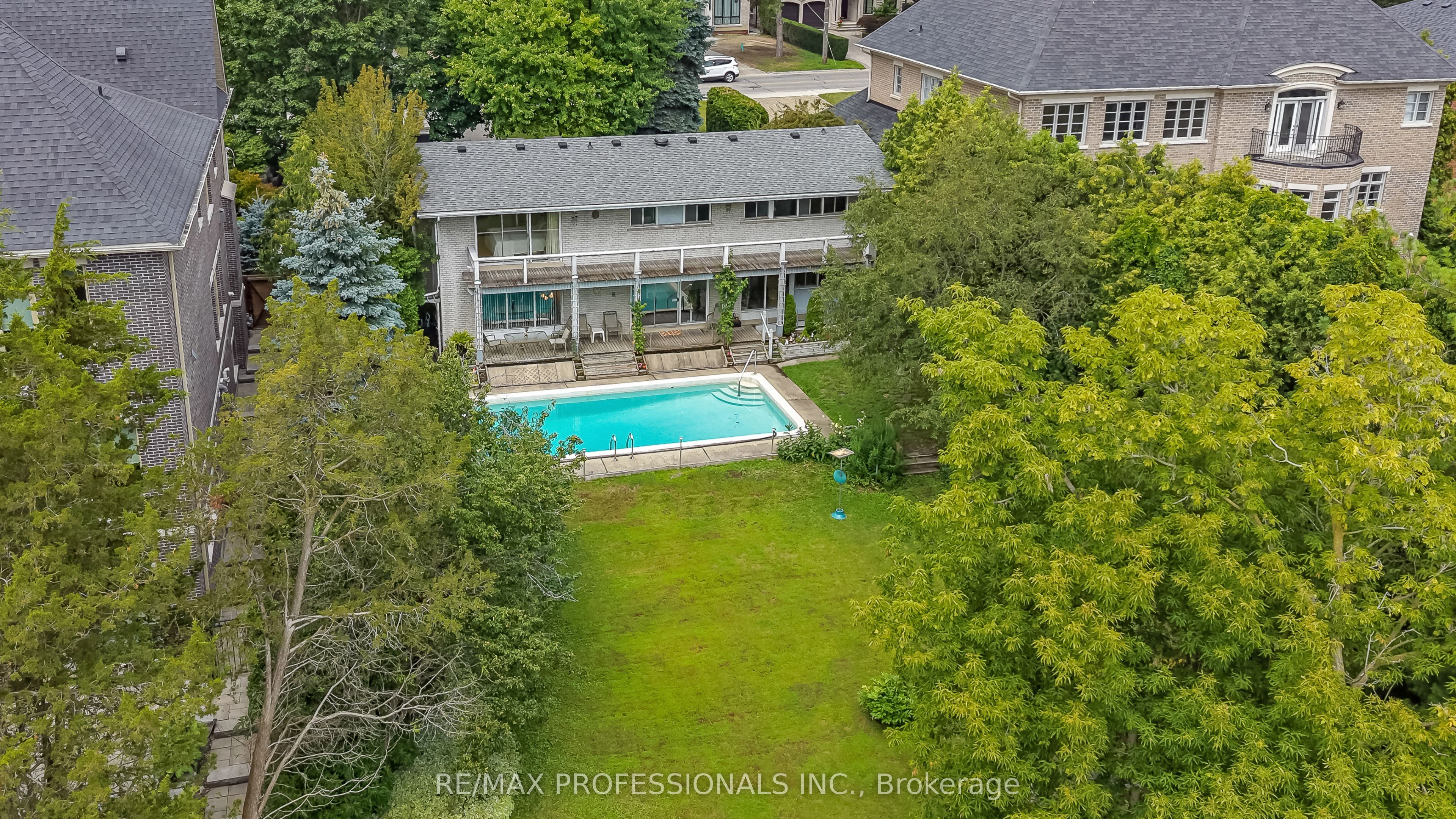 189 Edenbridge Drive Property Photo 45