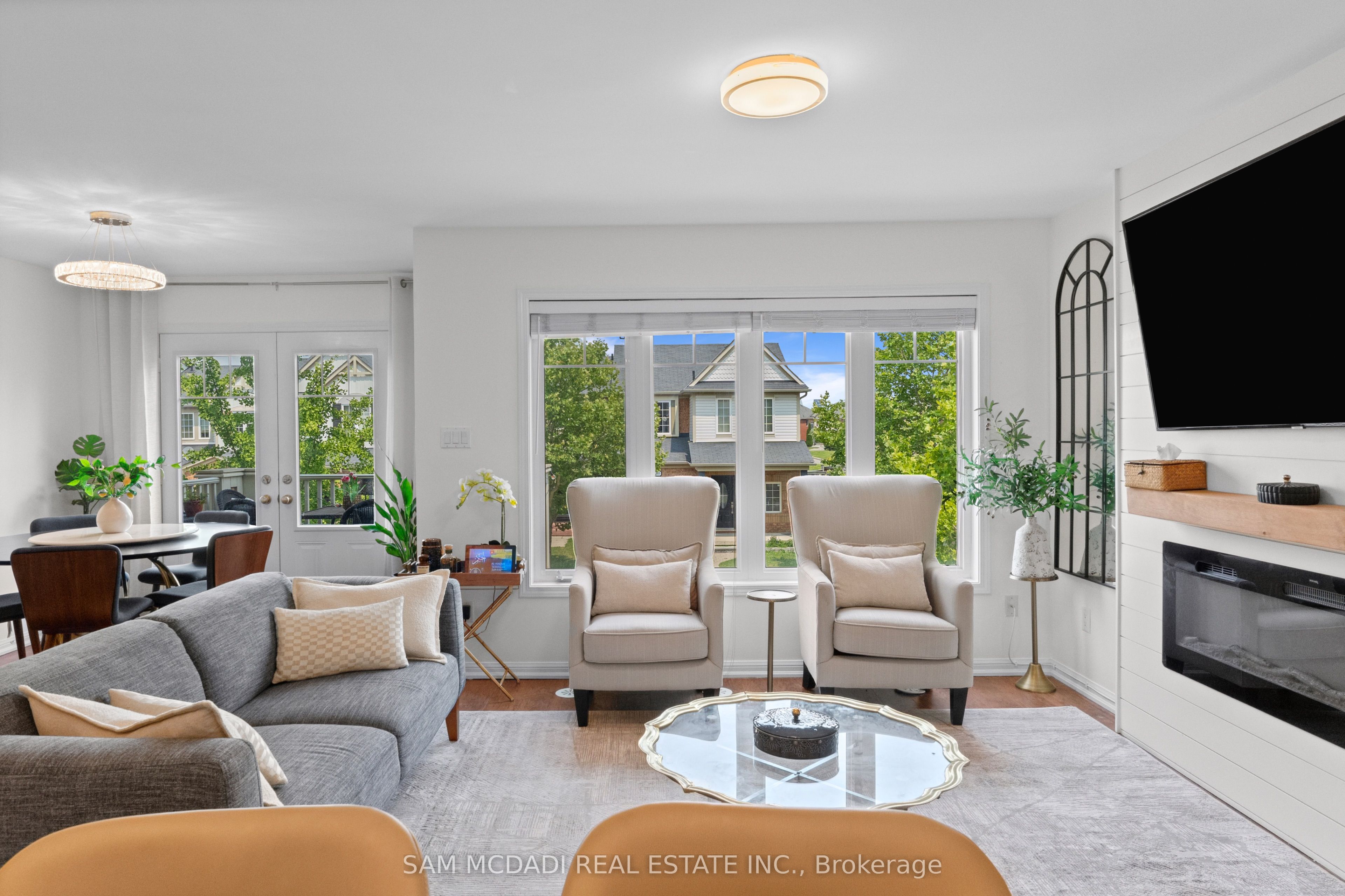 886 Fowles Court Property Photo 12