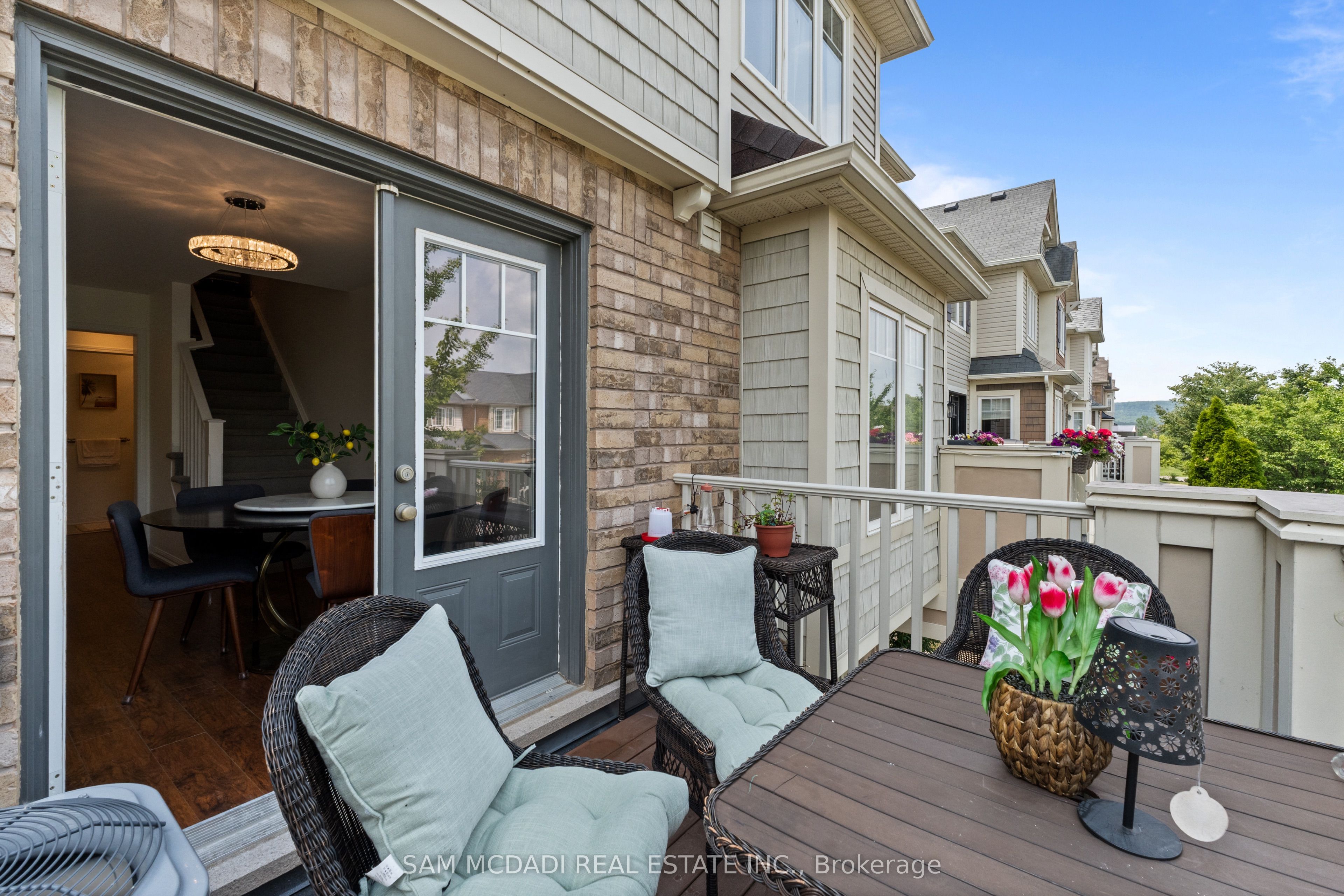 886 Fowles Court Property Photo 16