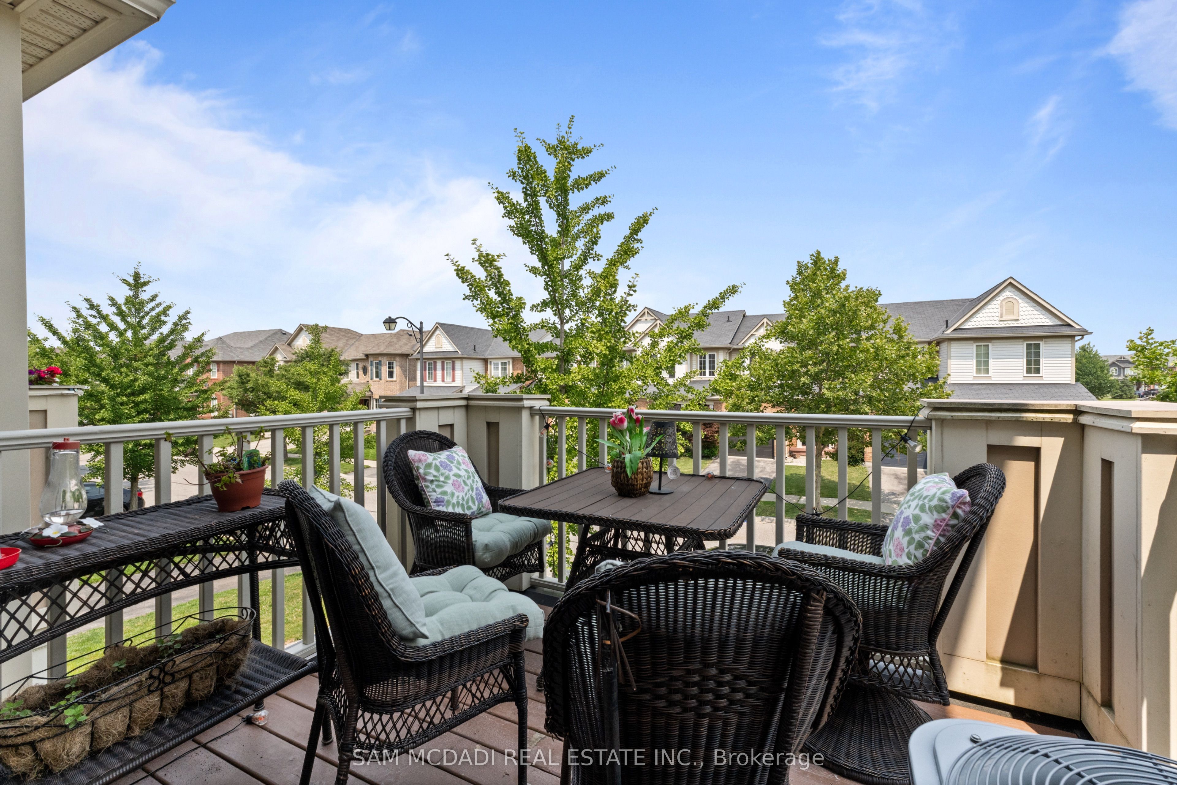 886 Fowles Court Property Photo 17