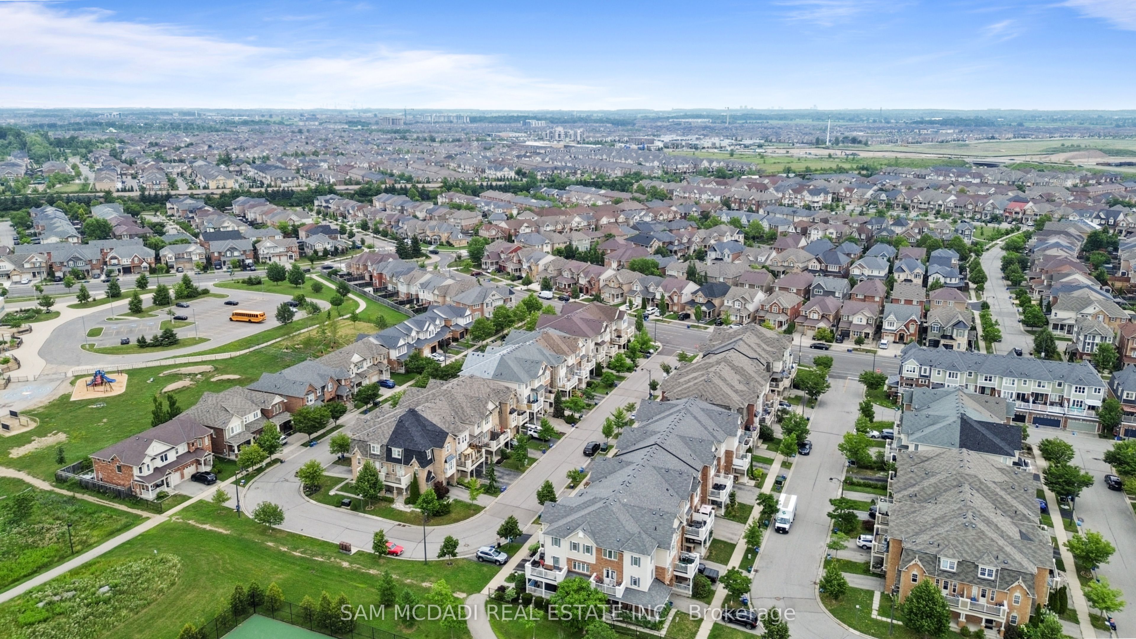 886 Fowles Court Property Photo 30