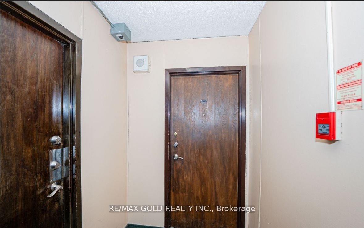 330 Dixon Road 2107 Property Photo 7