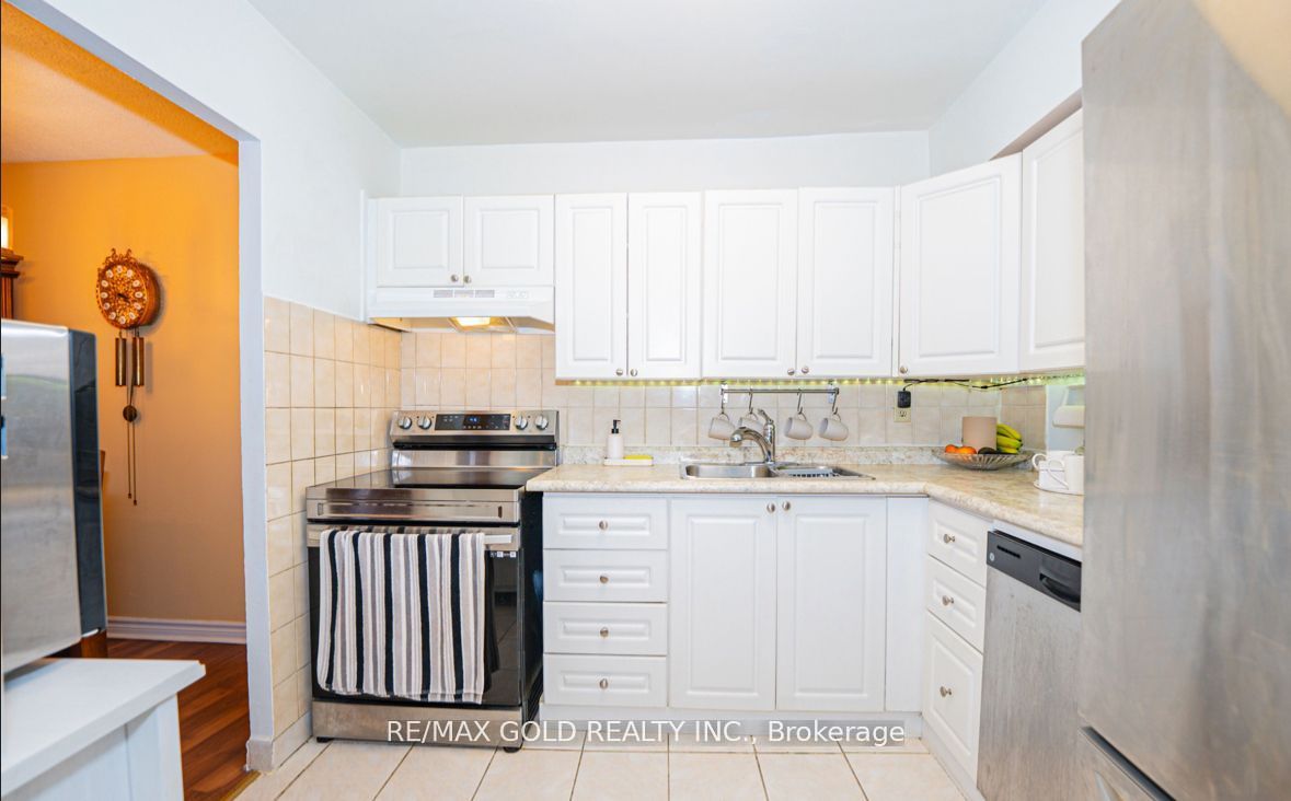 330 Dixon Road 2107 Property Photo 8