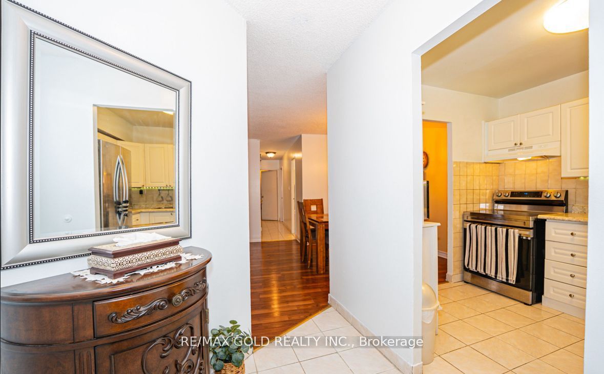 330 Dixon Road 2107 Property Photo 14