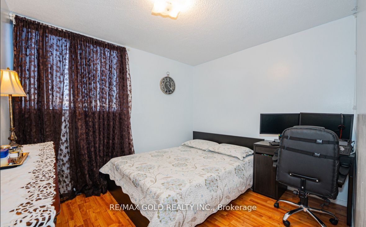 330 Dixon Road 2107 Property Photo 25