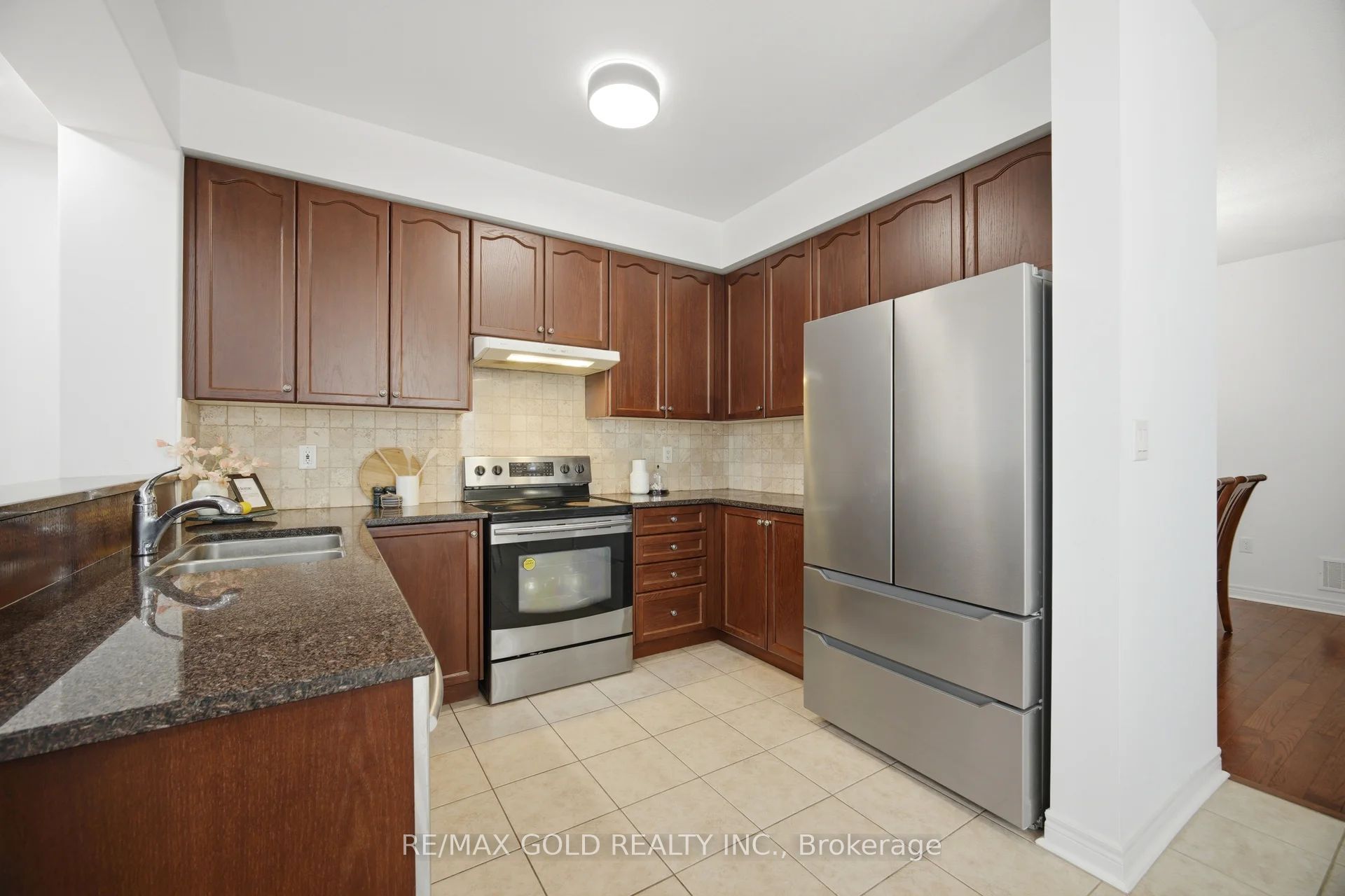 29 Aspenview Avenue Property Photo 12