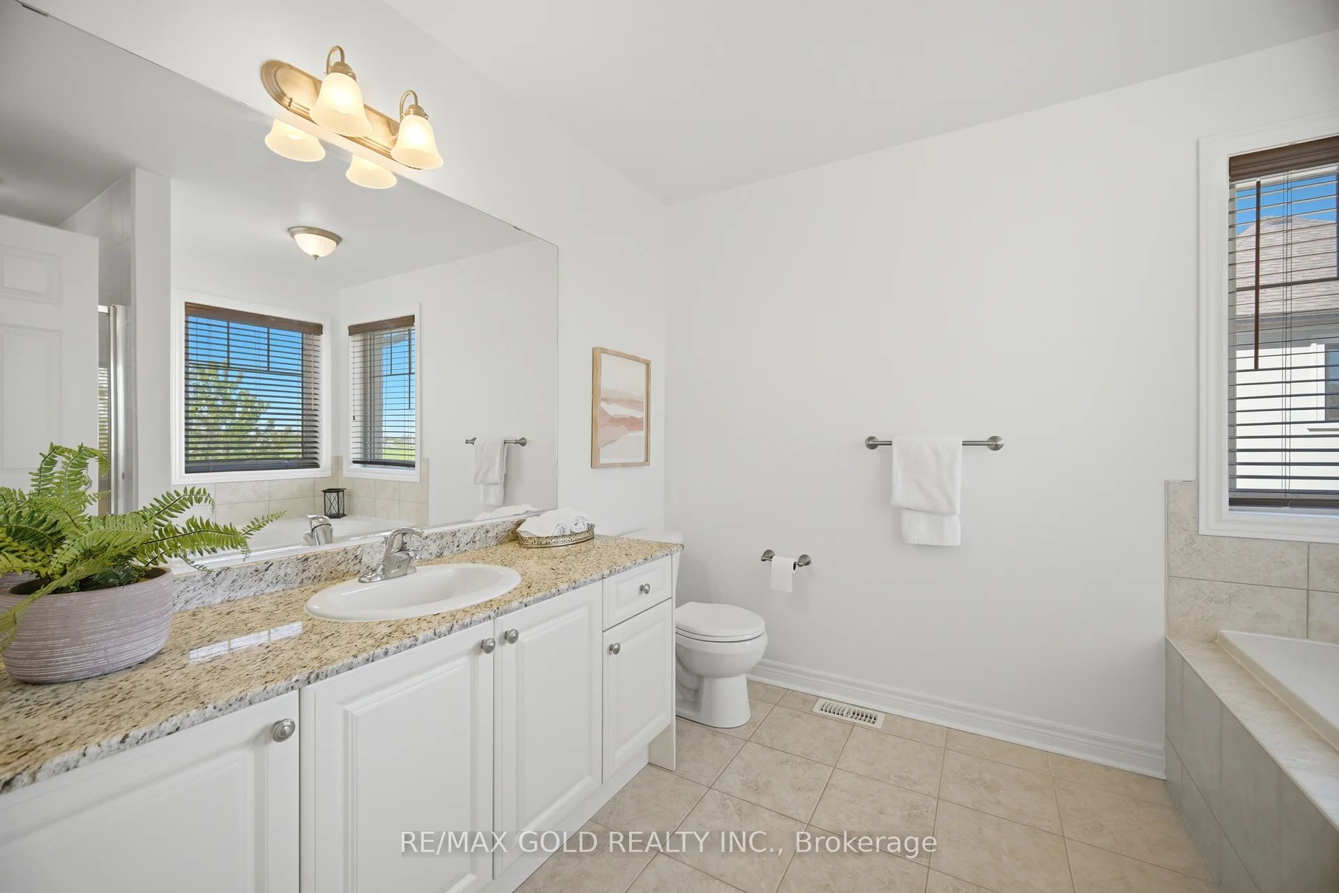 29 Aspenview Avenue Property Photo 25