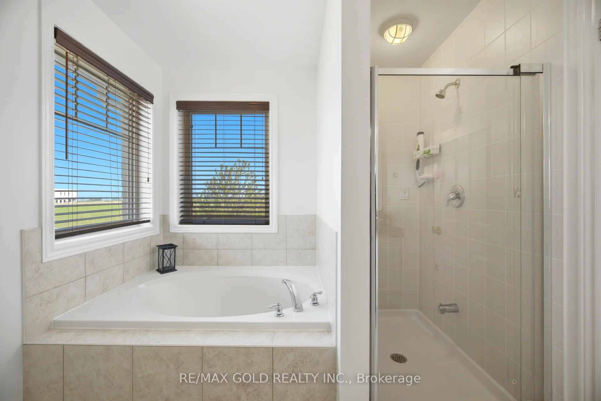 29 Aspenview Avenue Property Photo 26