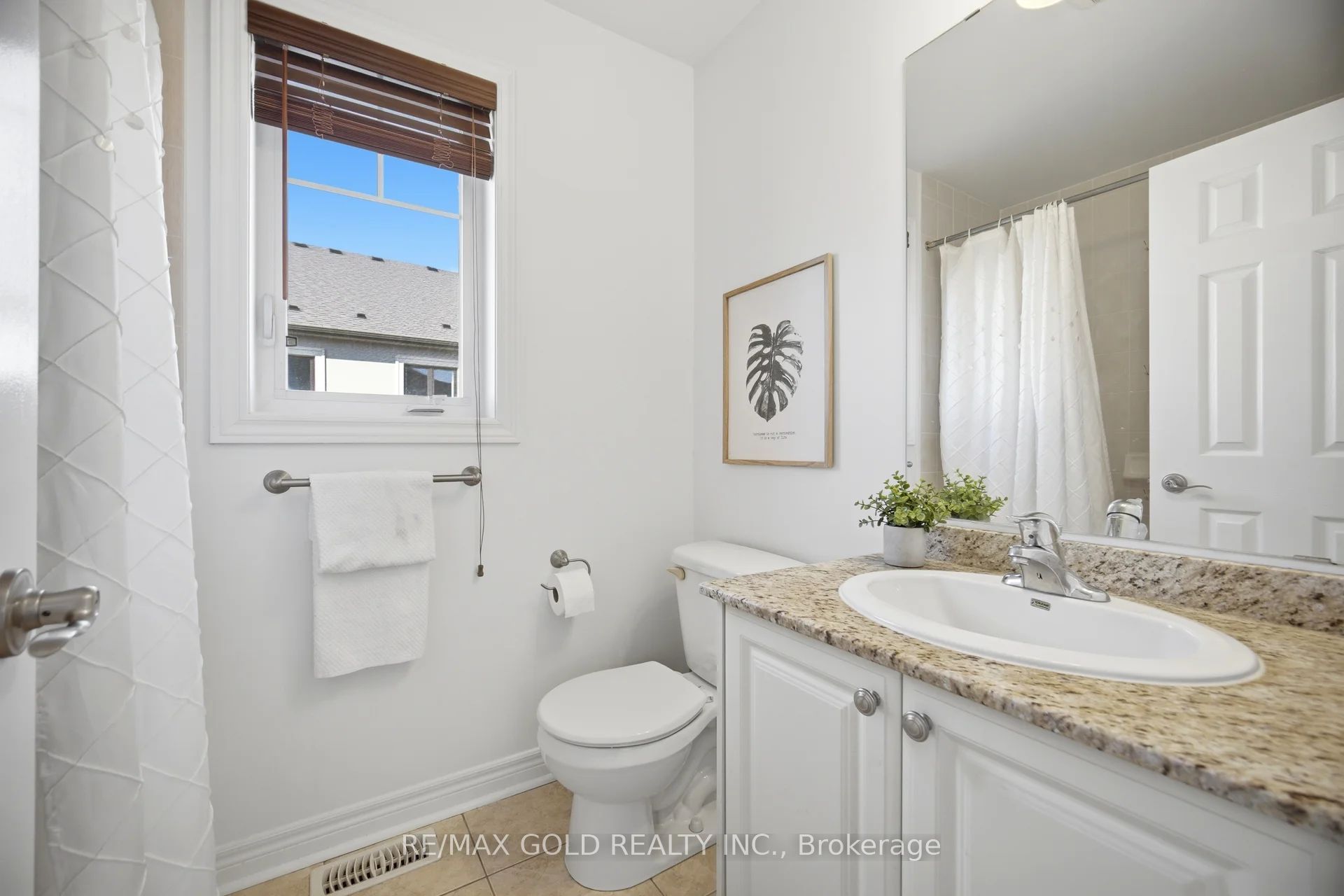 29 Aspenview Avenue Property Photo 29