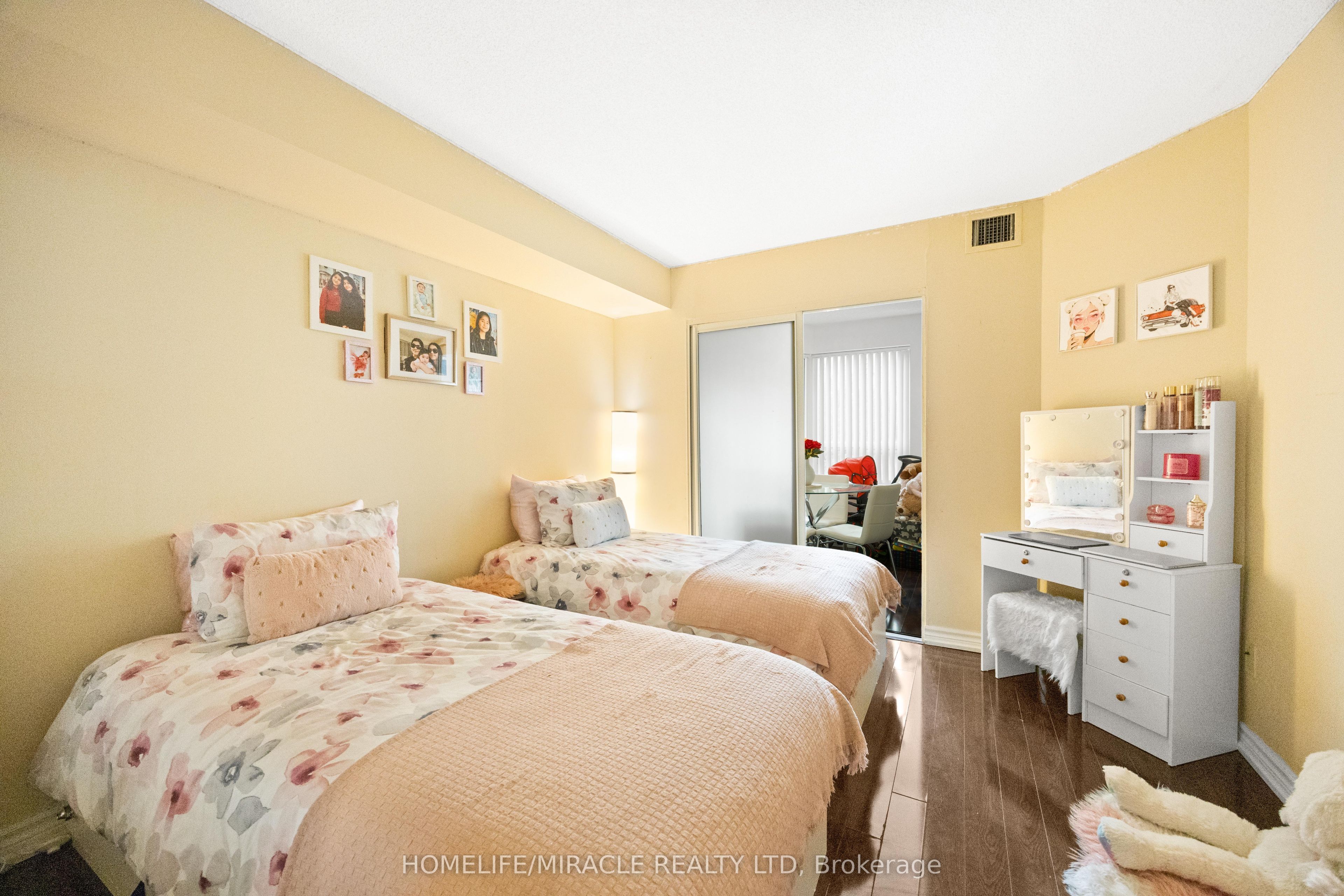 325 Webb Drive 406 Property Photo 12