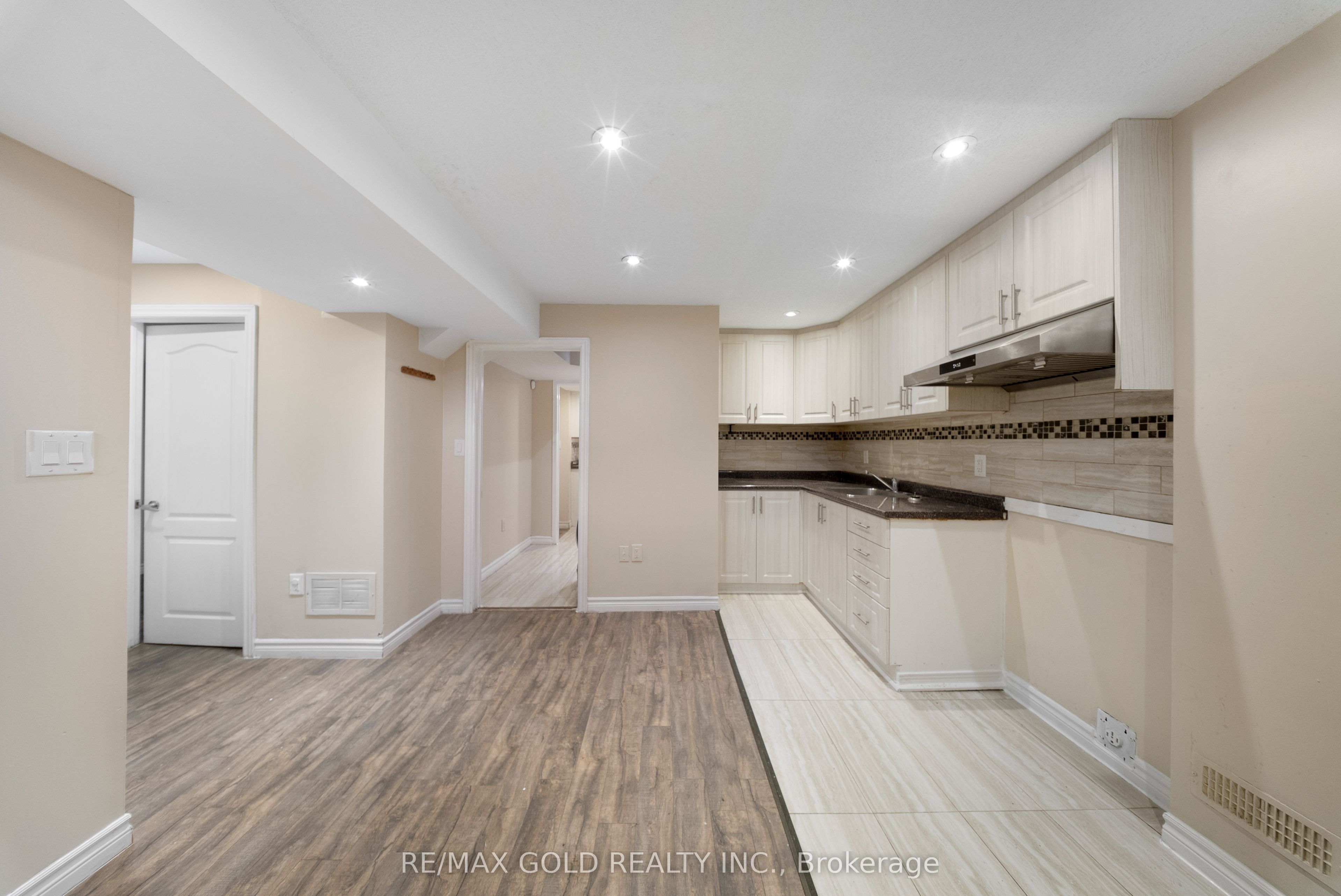 54 Sugarberry Drive Property Photo 27
