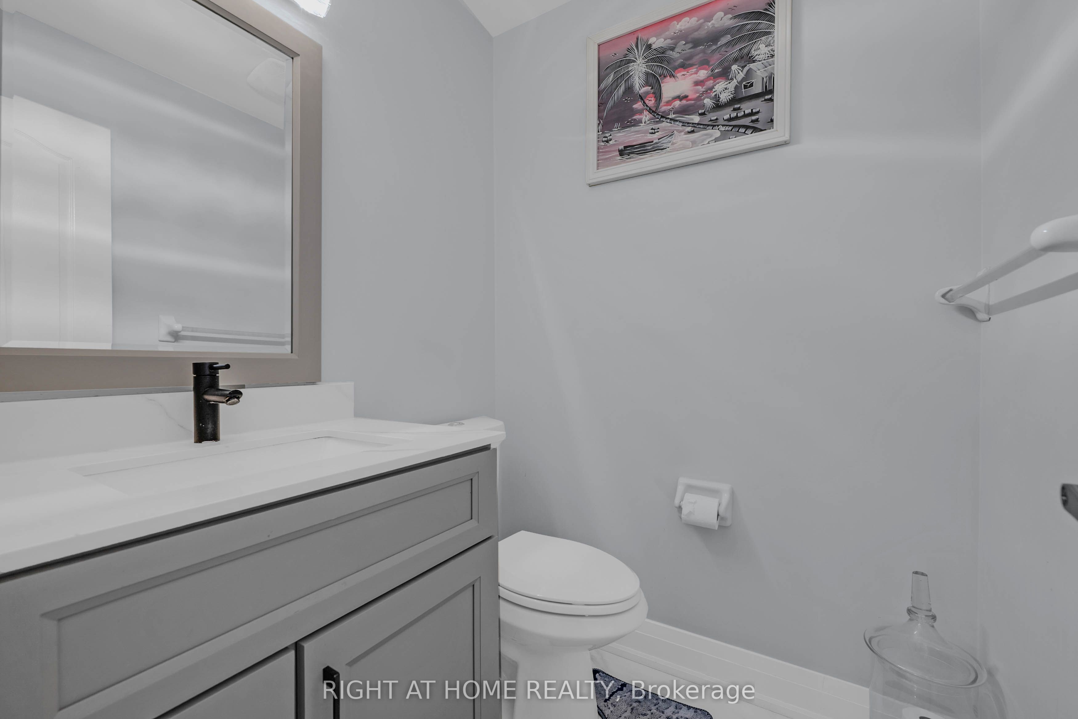 86 Whitehouse Crescent Property Photo 14