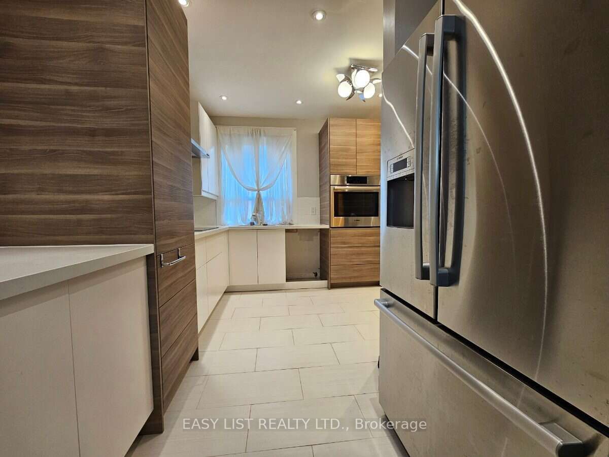 449 Pacific Avenue Property Photo 12