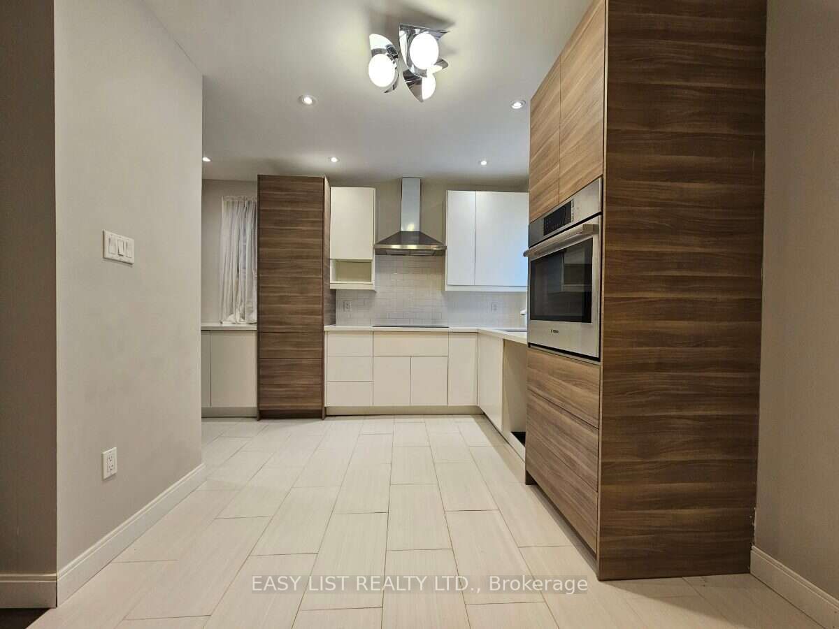 449 Pacific Avenue Property Photo 15