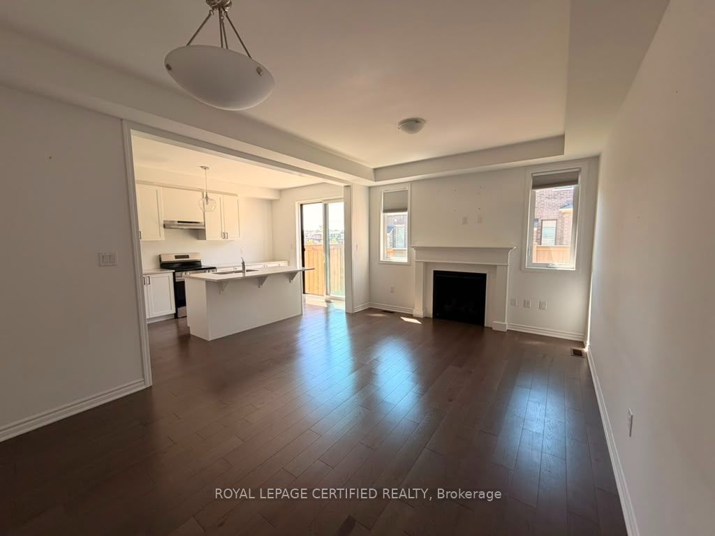 1514 Moira Crescent Property Photo 4