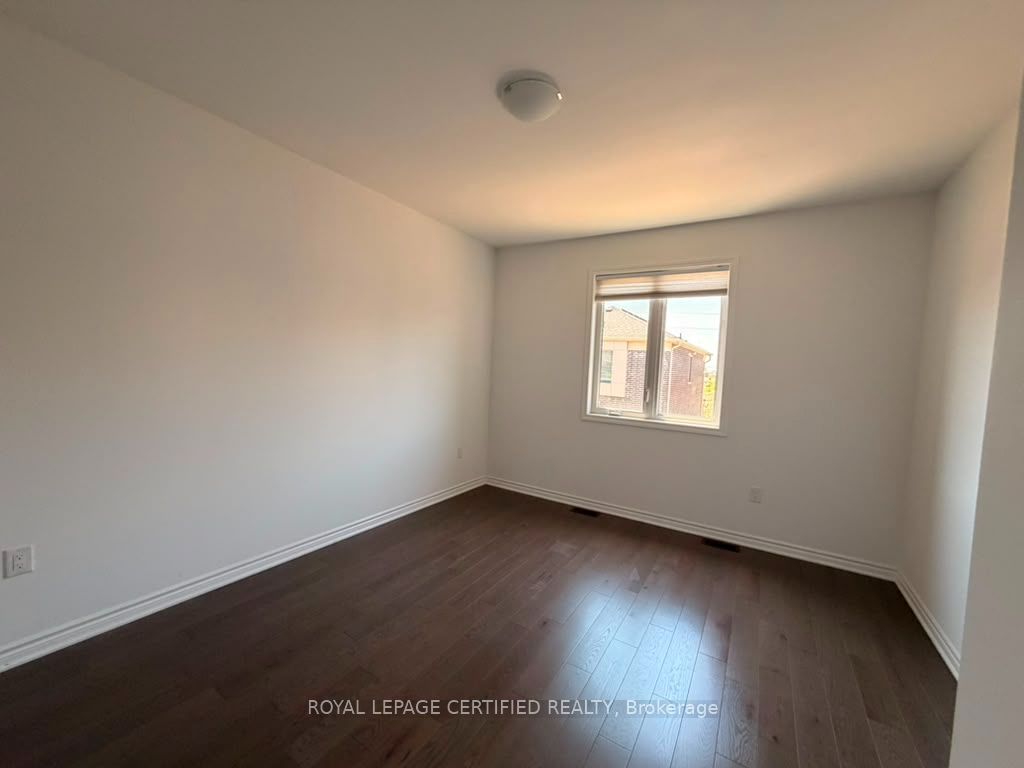 1514 Moira Crescent Property Photo 11