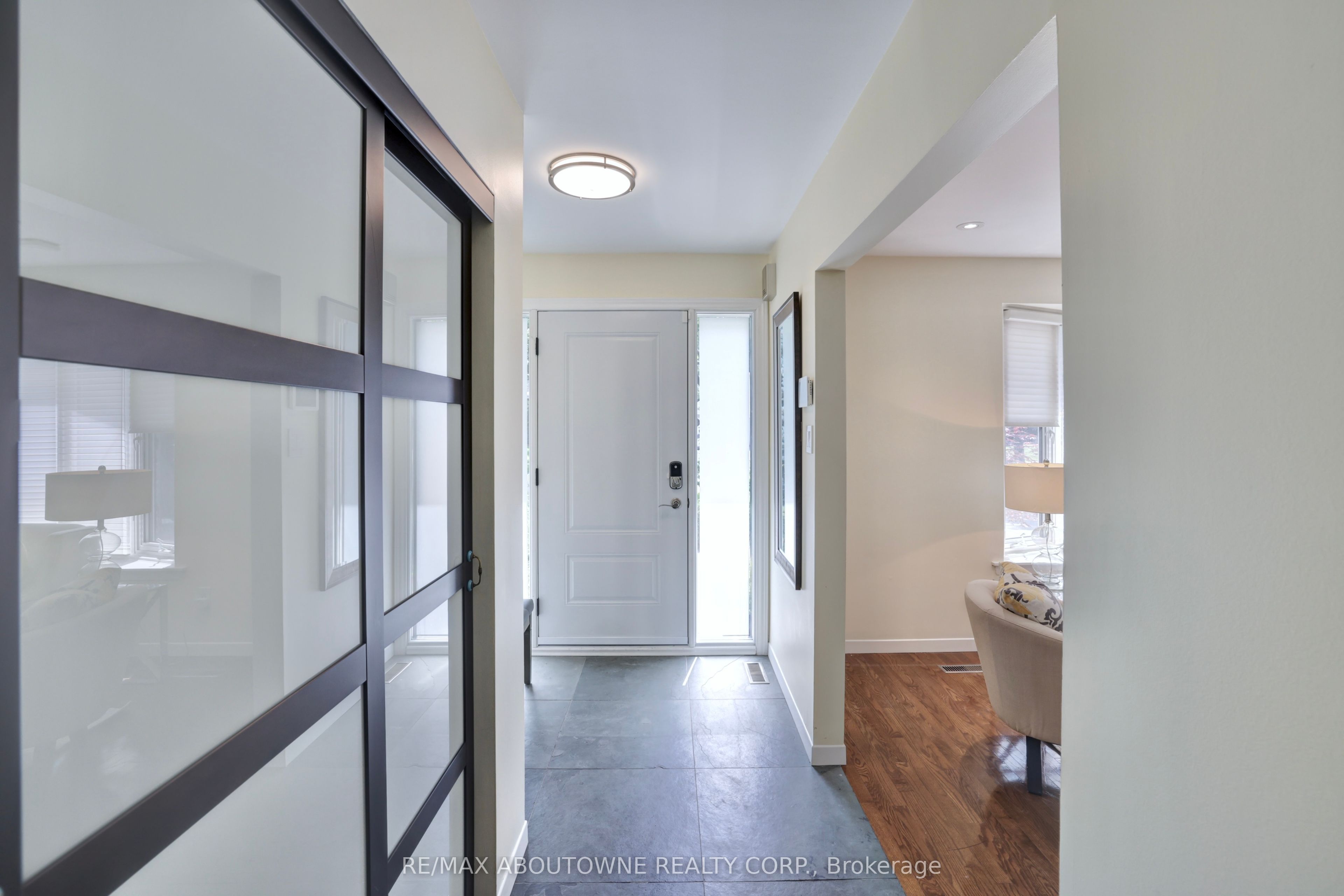 497 Anthony Drive Property Photo 4