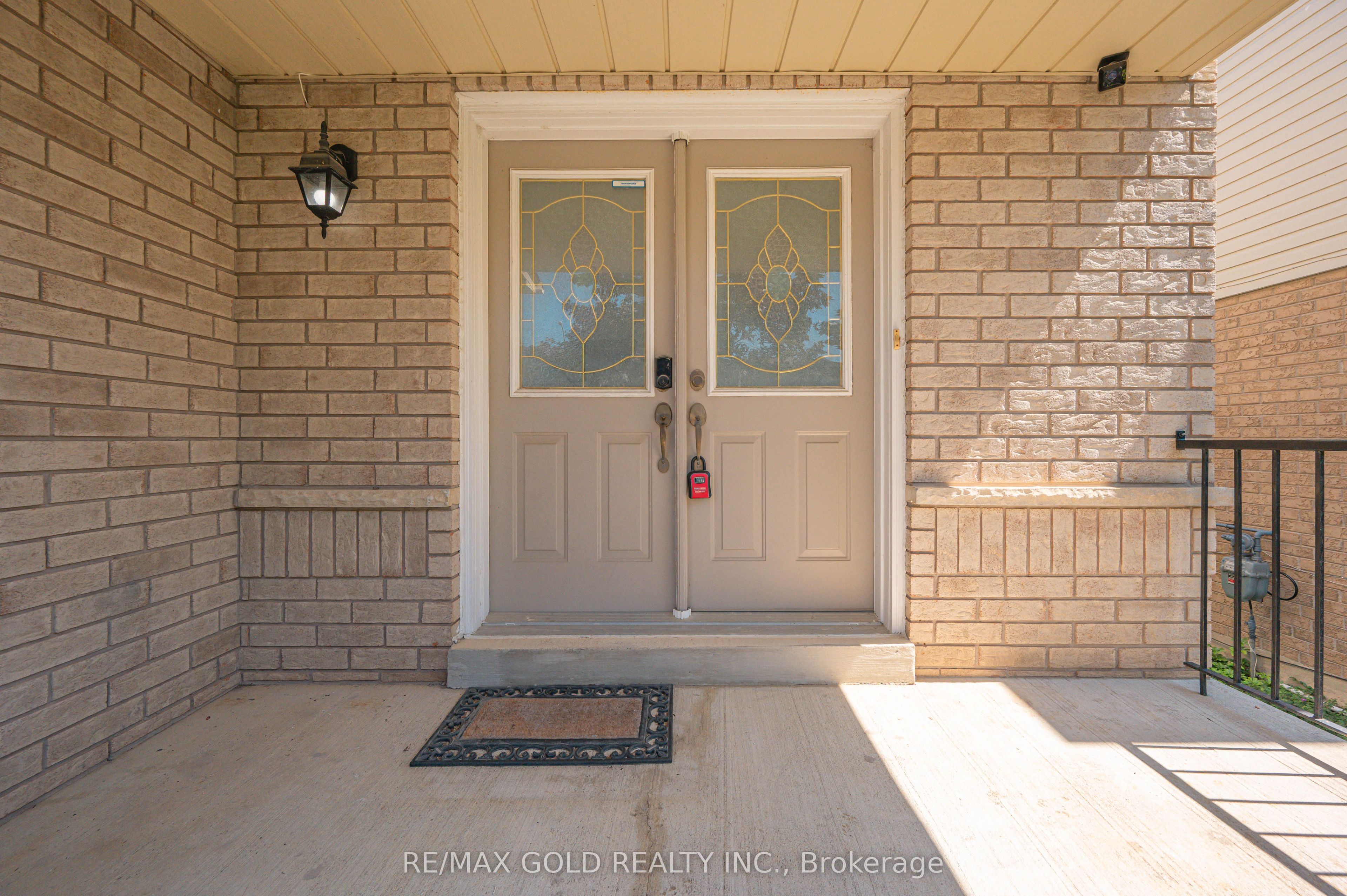 19 Florence Drive Property Photo 4