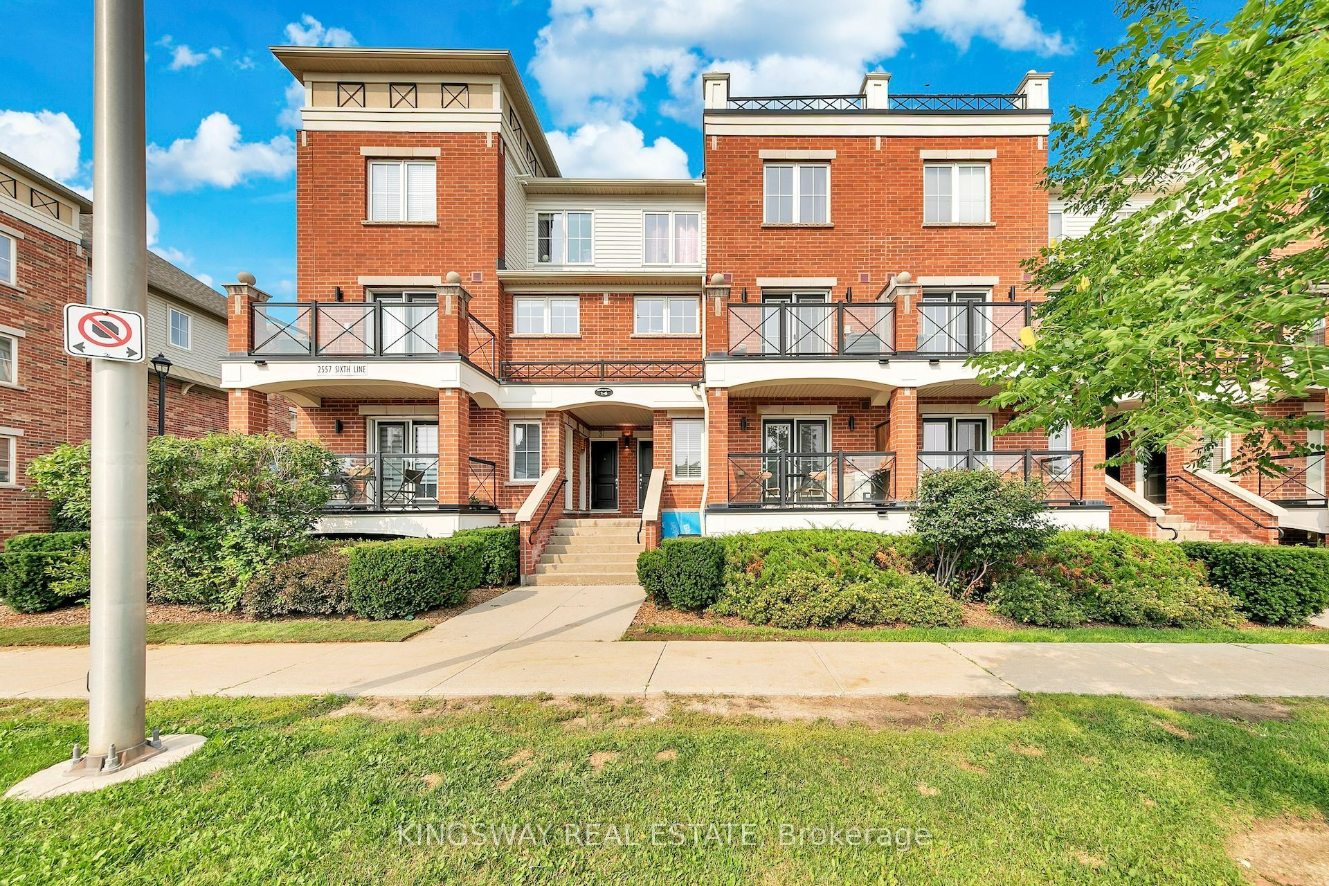 2557 Sixth Line W 6 Property Photo 1