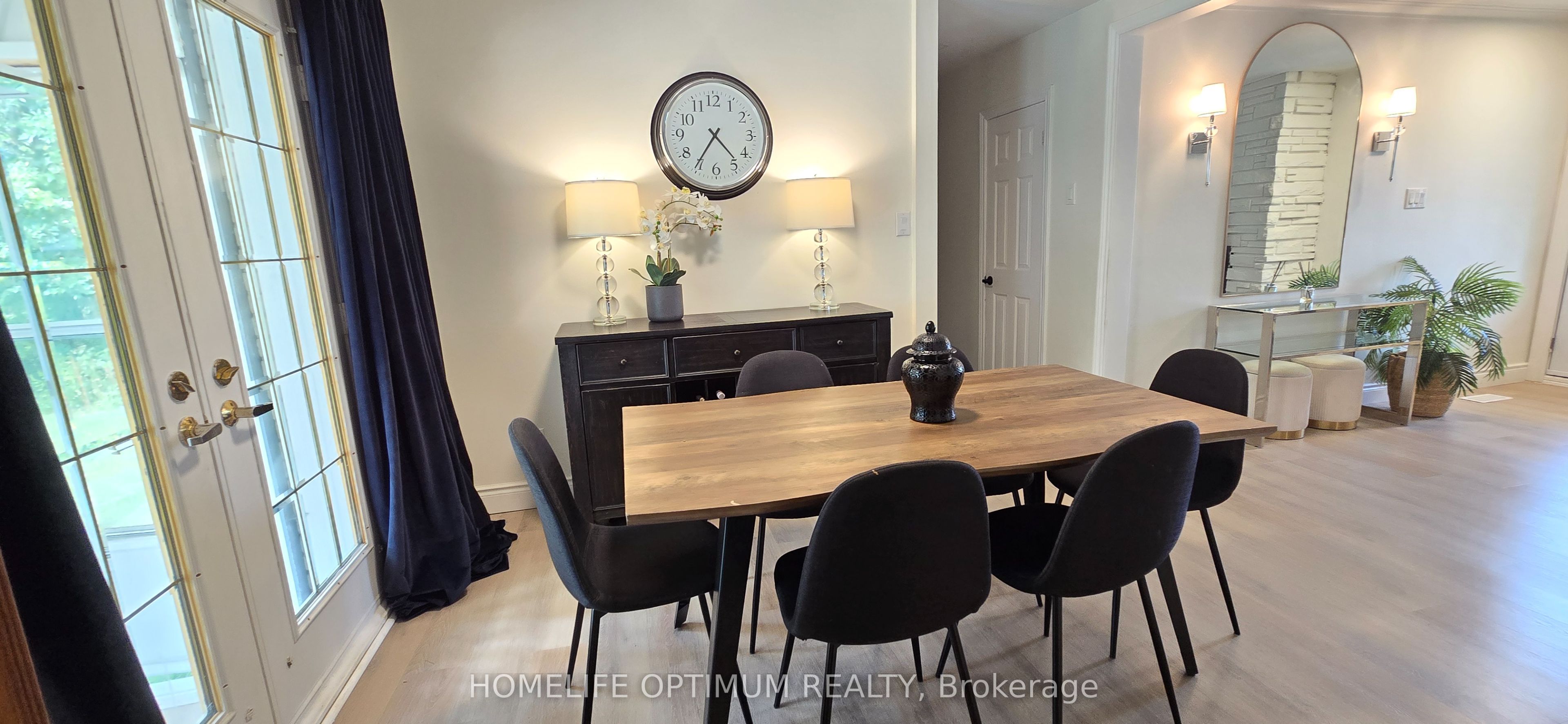 400 Maple Avenue Property Photo 14