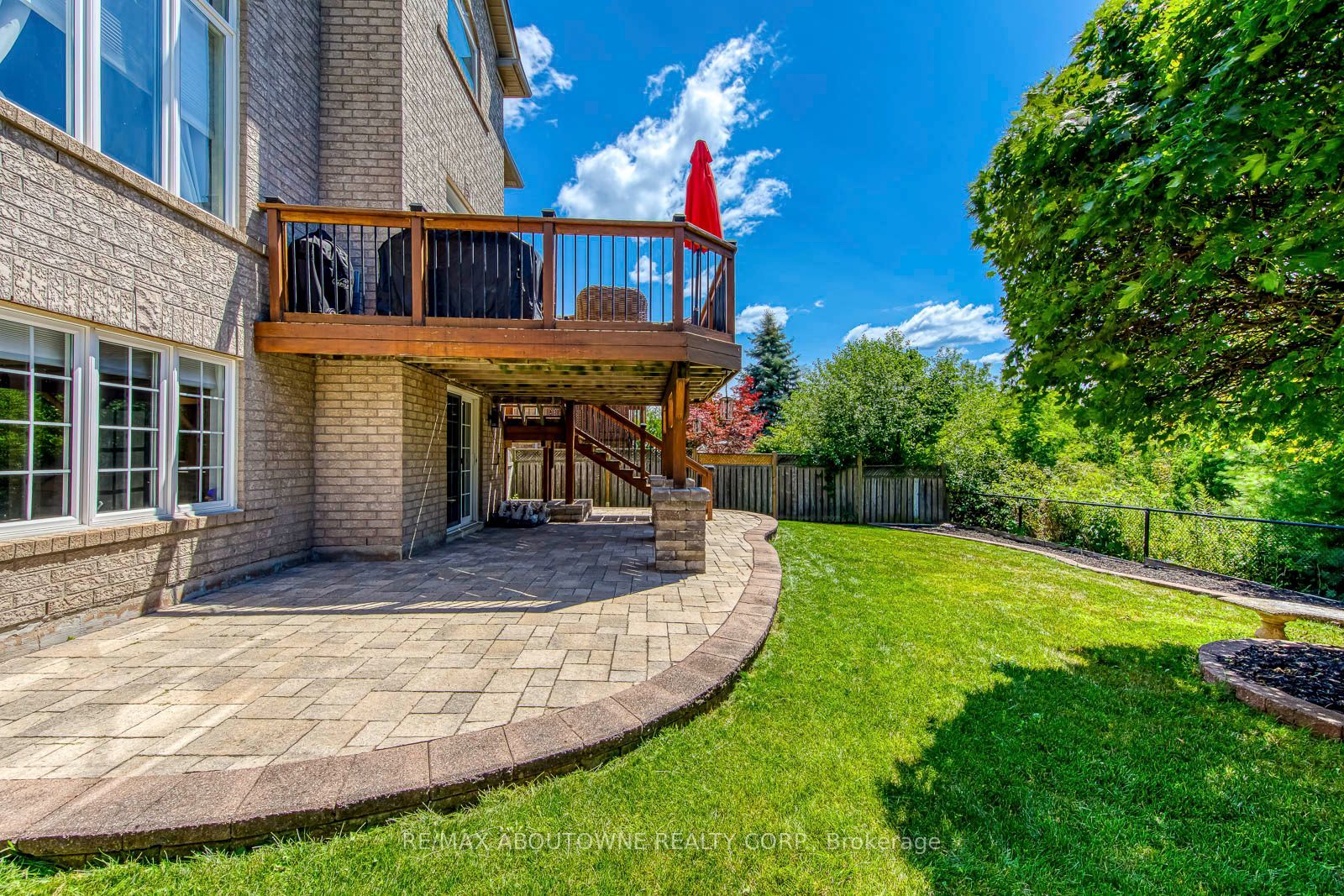 2380 Woodcrest Drive Property Photo 43