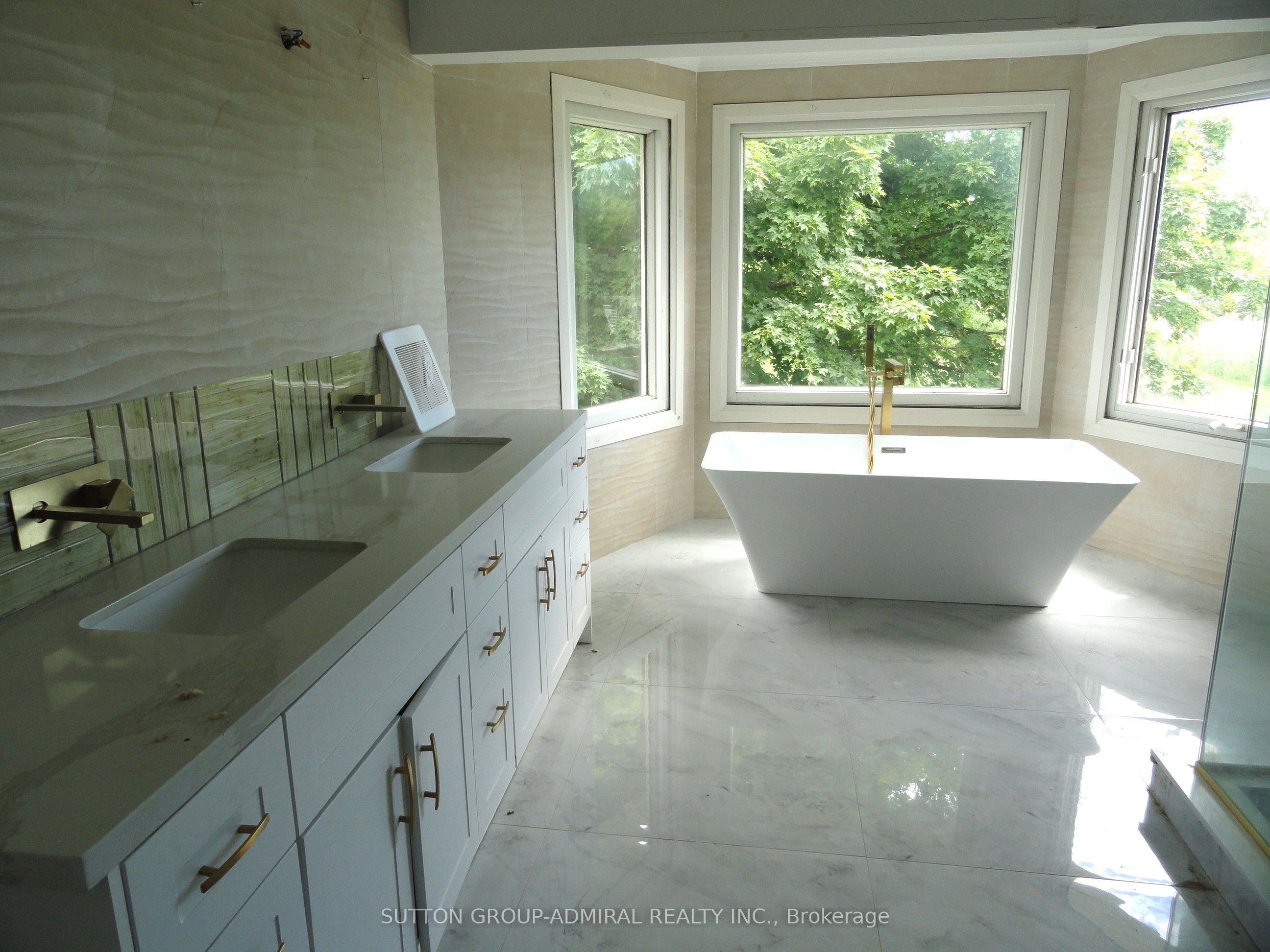 46 Ingleview Drive Property Photo 8