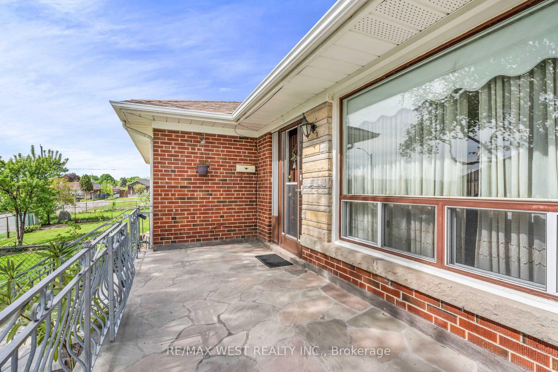90 Tavistock Road Property Photo 7