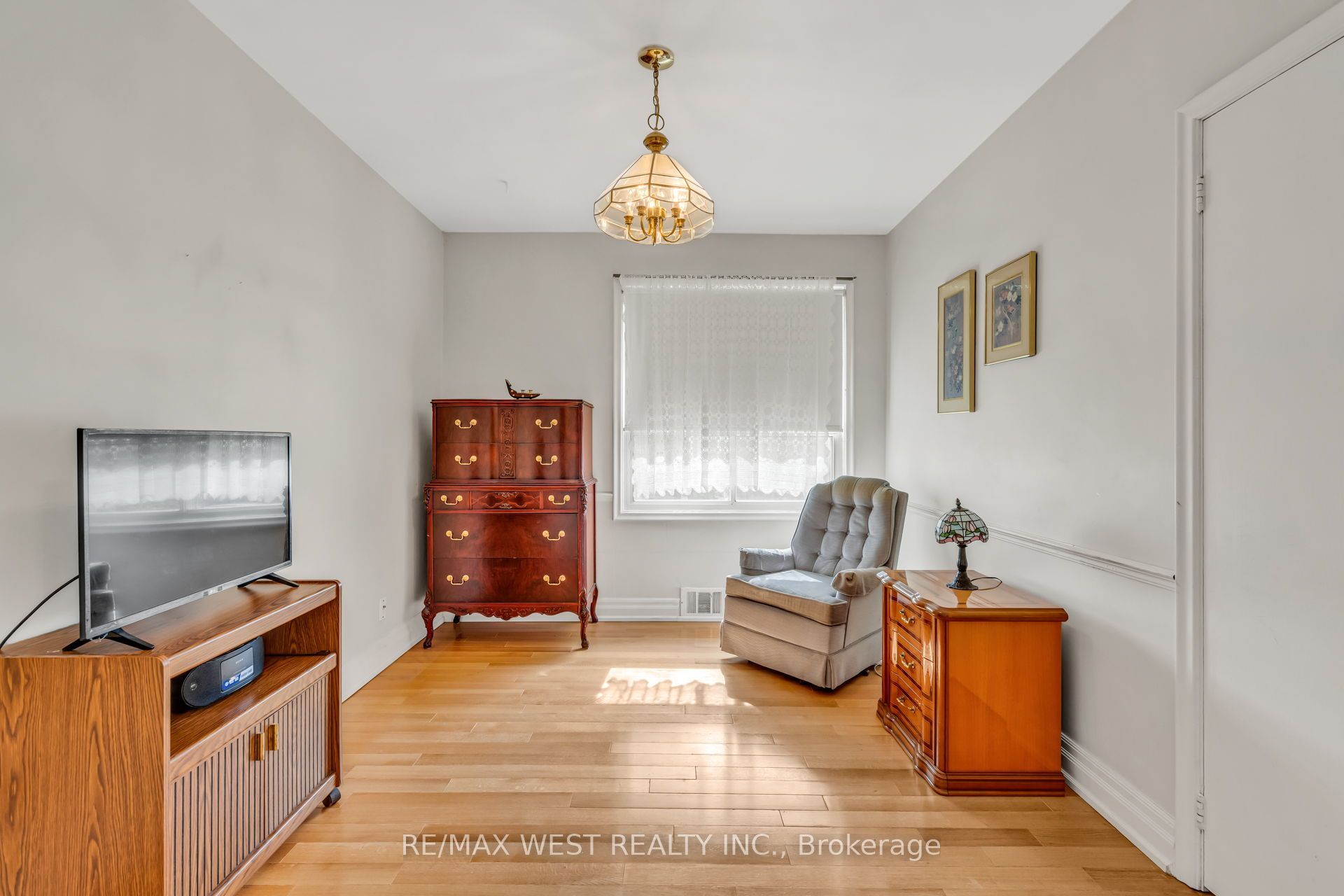 90 Tavistock Road Property Photo 27