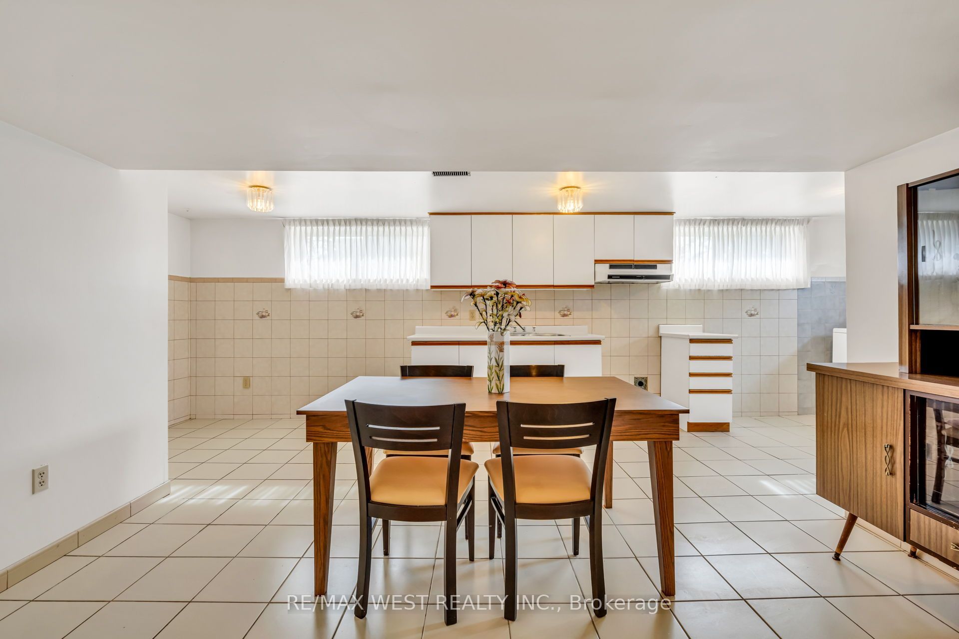 90 Tavistock Road Property Photo 34