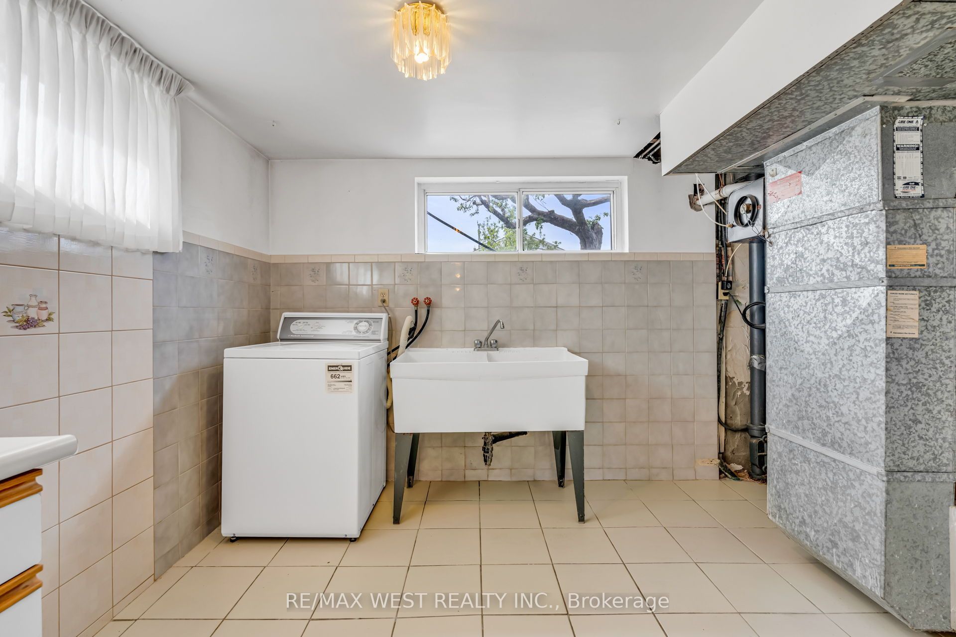 90 Tavistock Road Property Photo 38