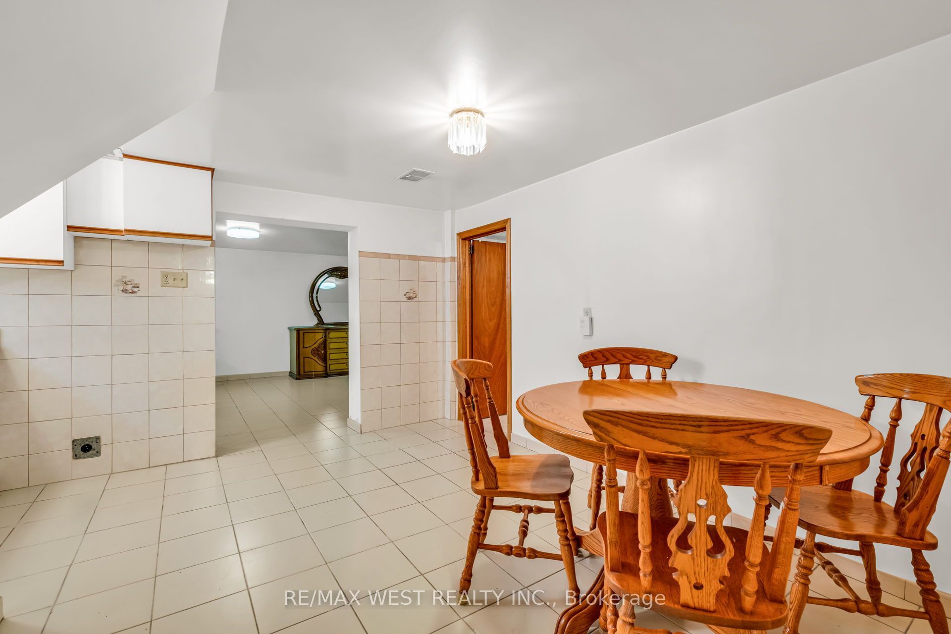90 Tavistock Road Property Photo 39