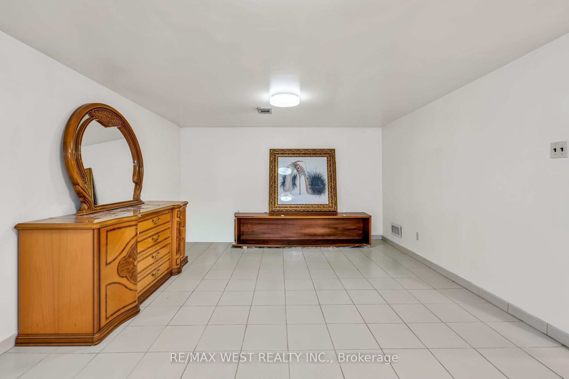 90 Tavistock Road Property Photo 42