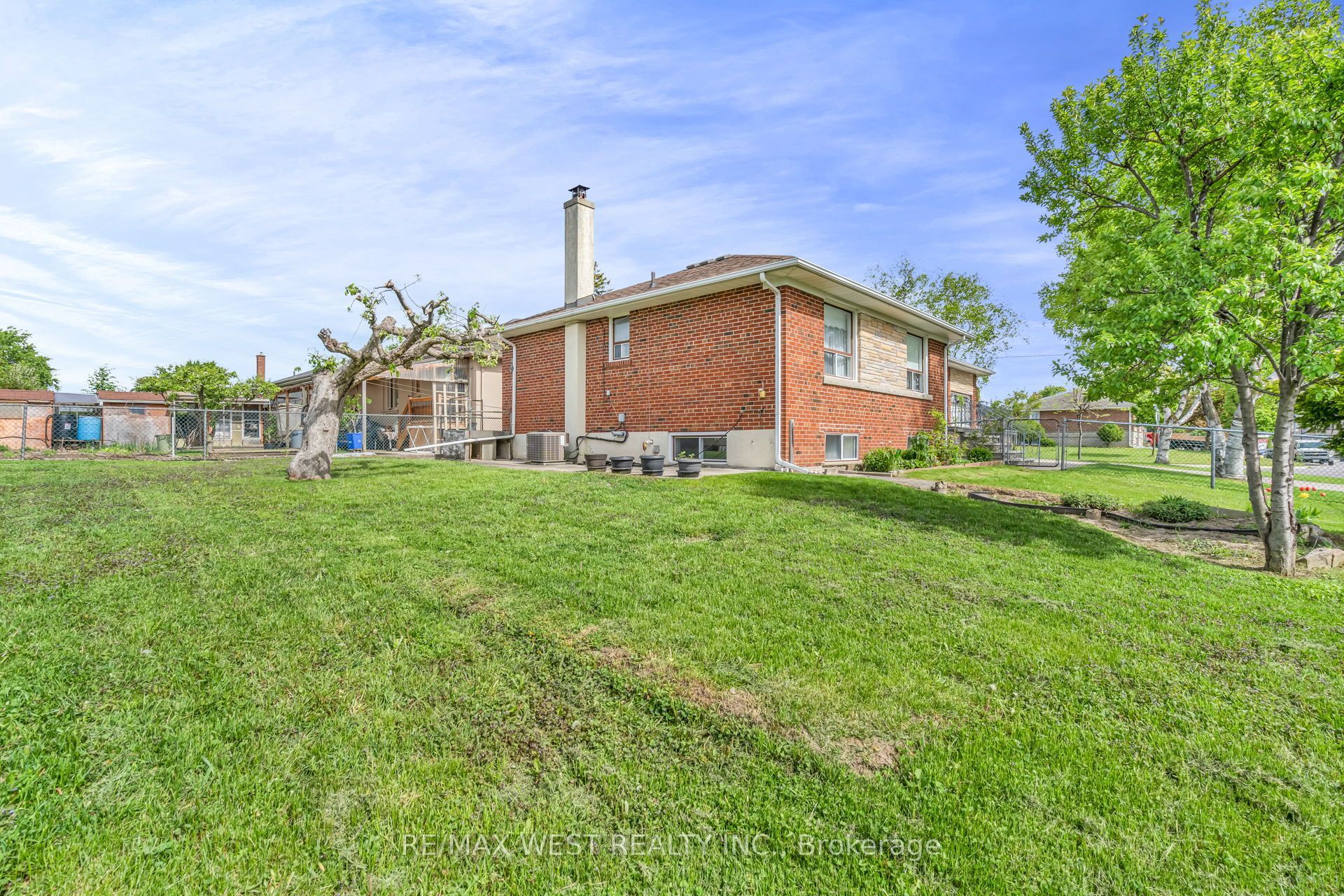 90 Tavistock Road Property Photo 48