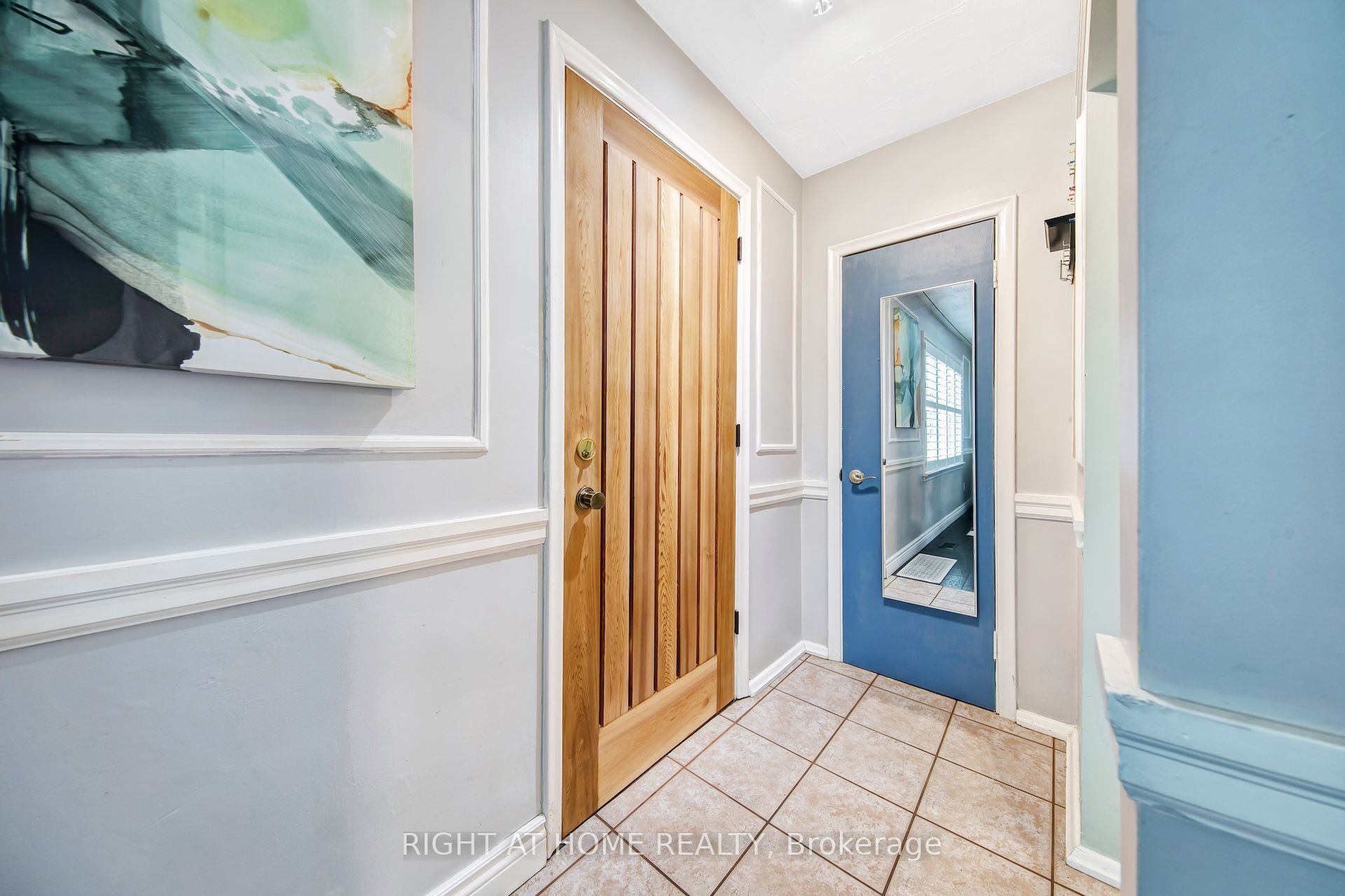 74 Mccaul Street Property Photo 3