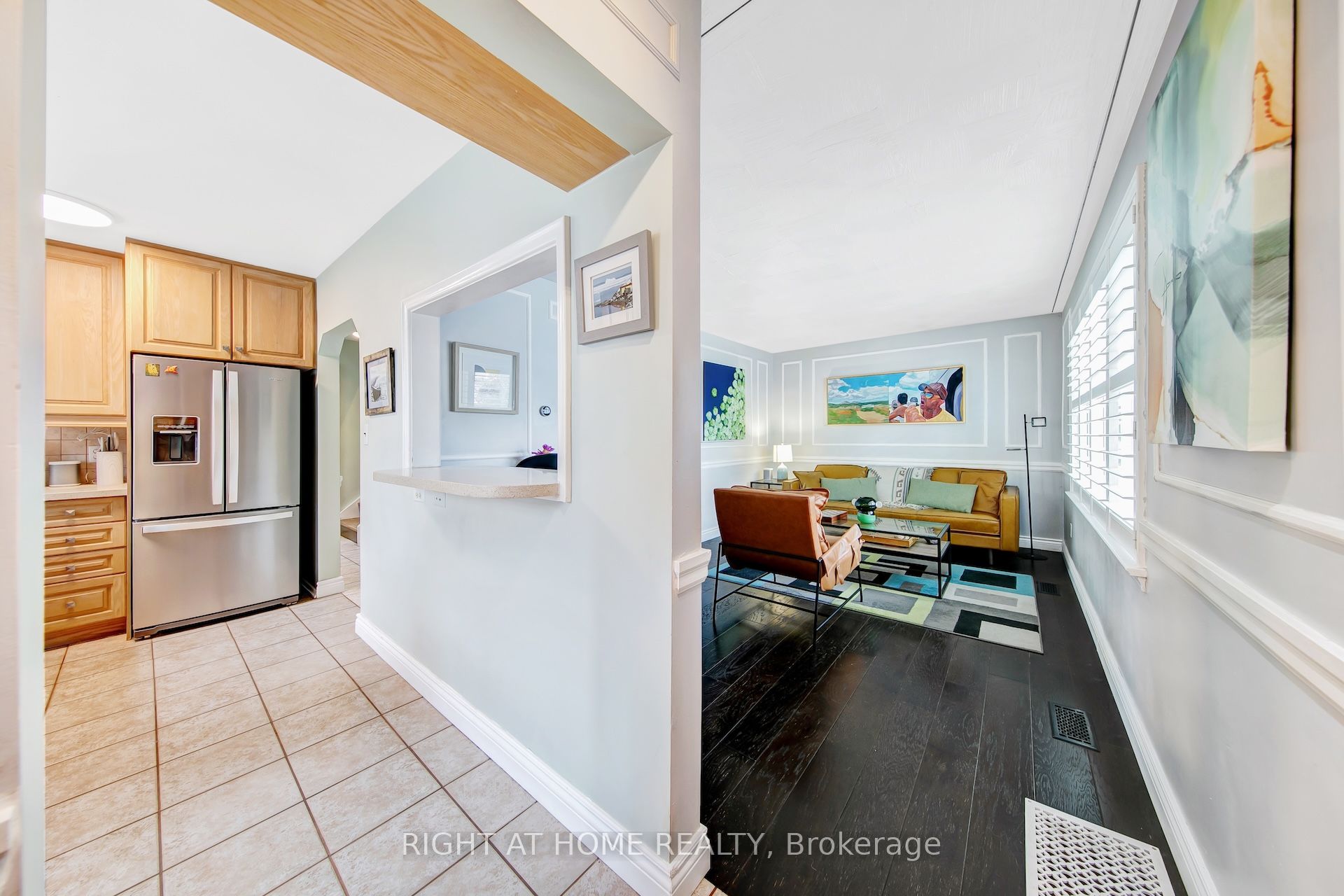 74 Mccaul Street Property Photo 4