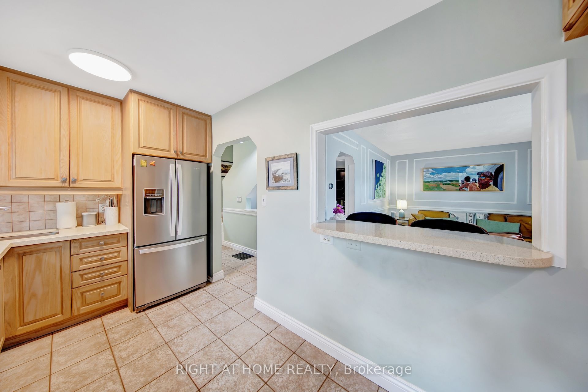 74 Mccaul Street Property Photo 8