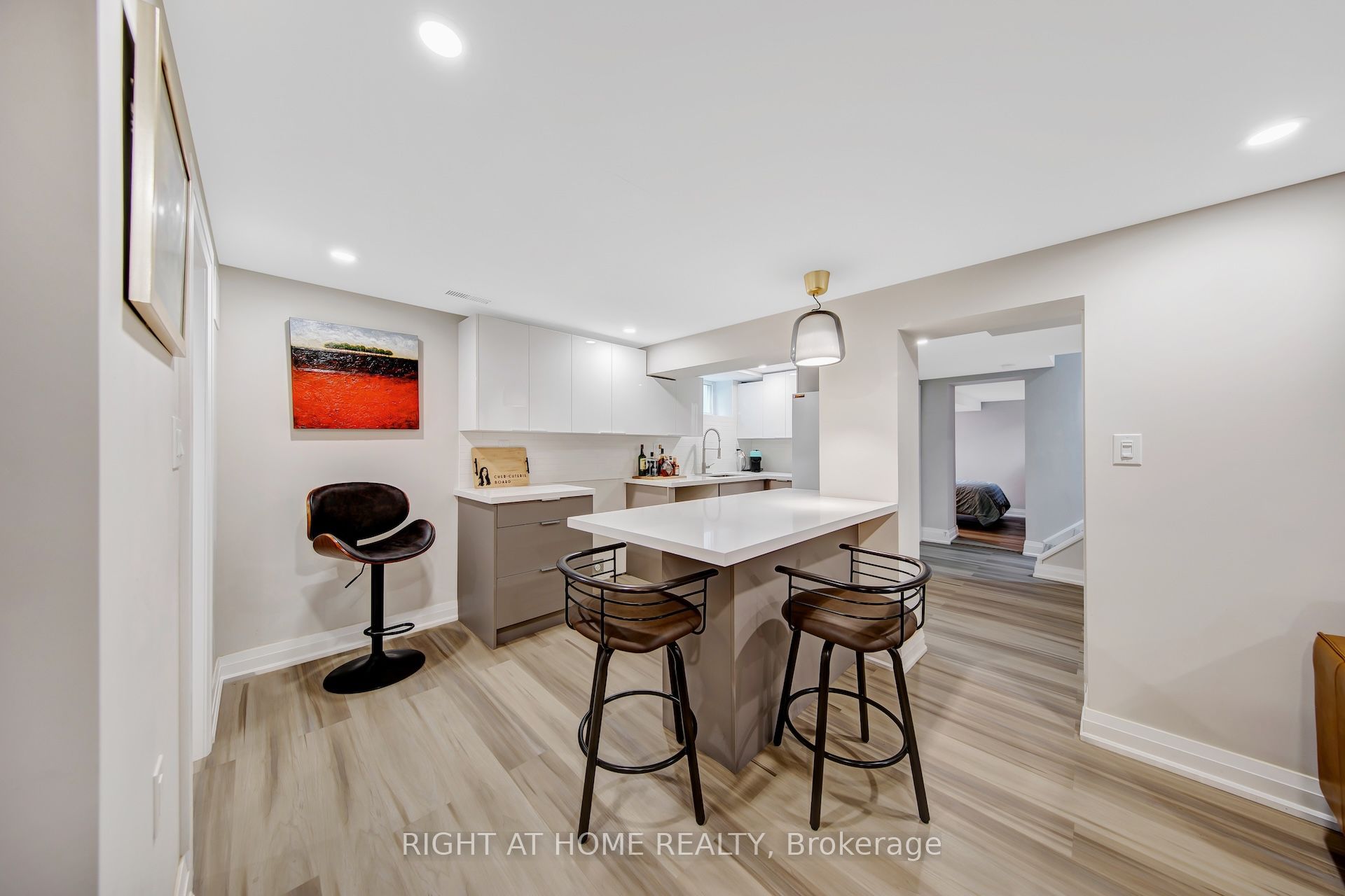 74 Mccaul Street Property Photo 26