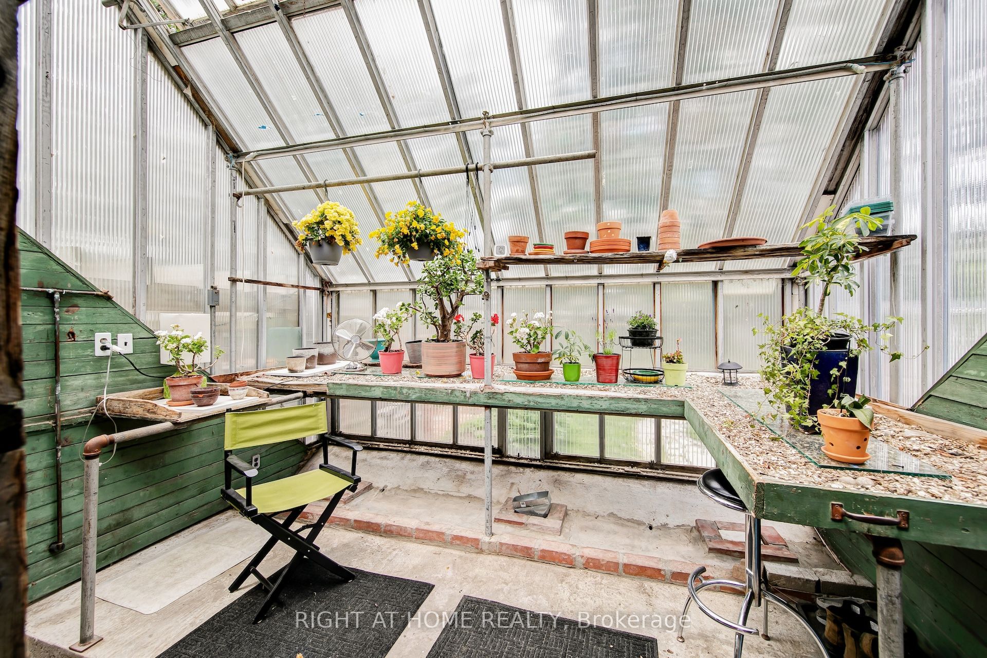 74 Mccaul Street Property Photo 35