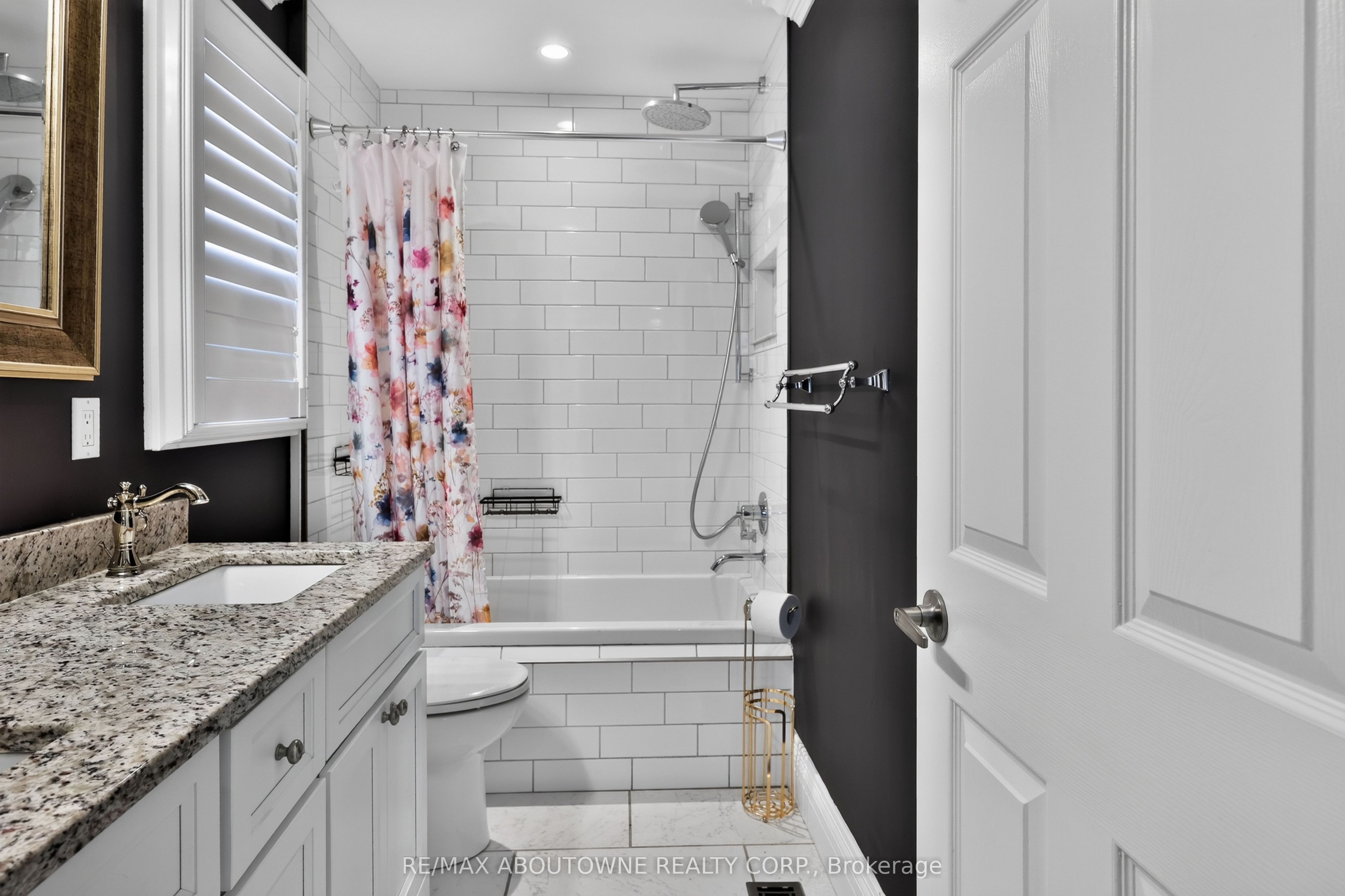 2102 Salma Crescent Property Photo 24
