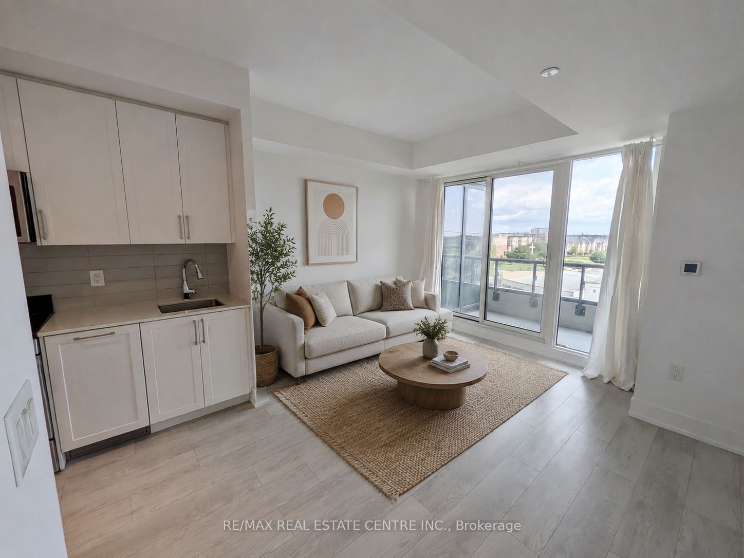 2450 Old Bronte Road 417 Property Photo 6