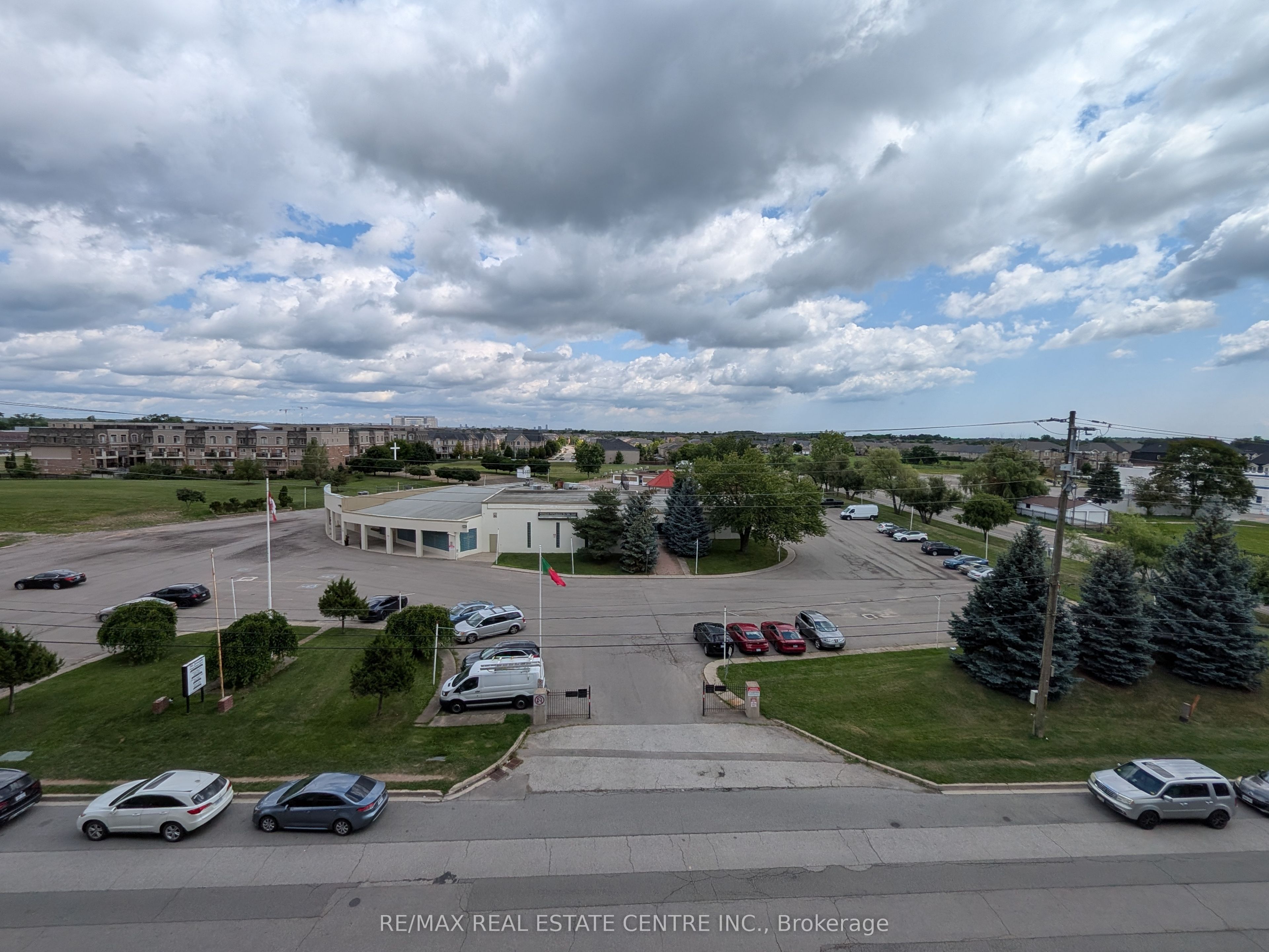 2450 Old Bronte Road 417 Property Photo 11