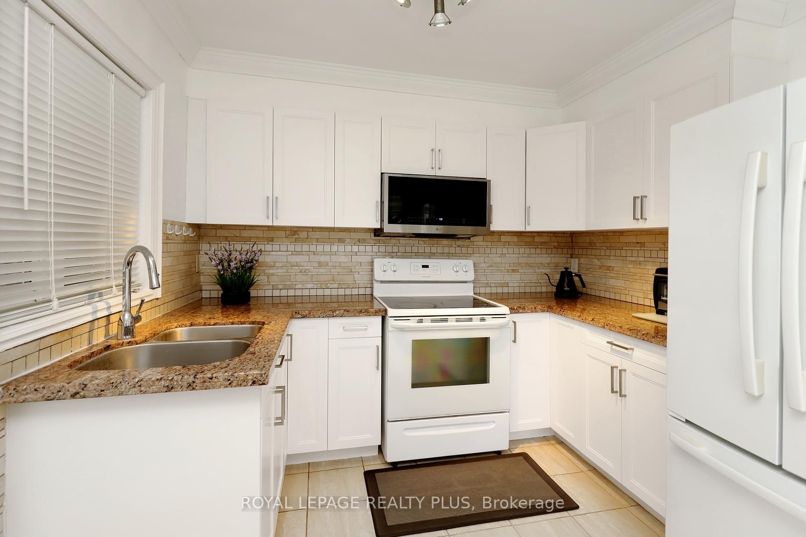 2694 Truscott Drive Property Photo 15