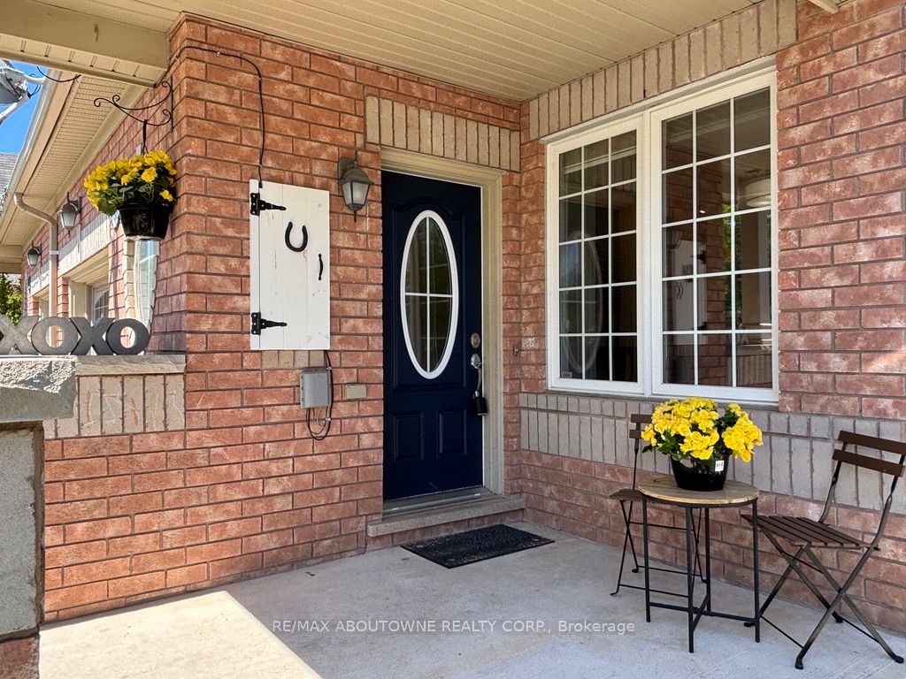 36 Van Fleet Terrace Property Photo 4