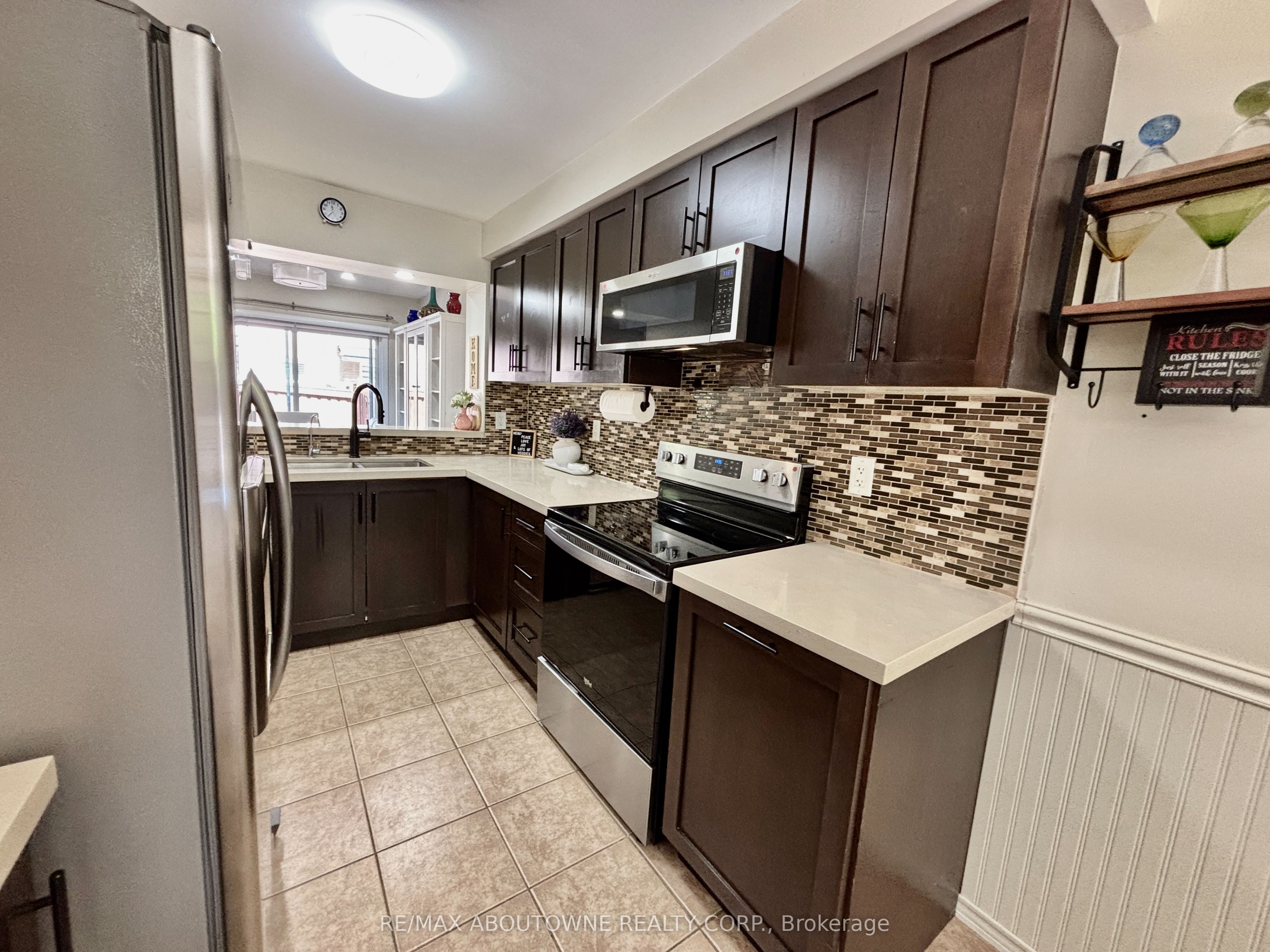 36 Van Fleet Terrace Property Photo 15