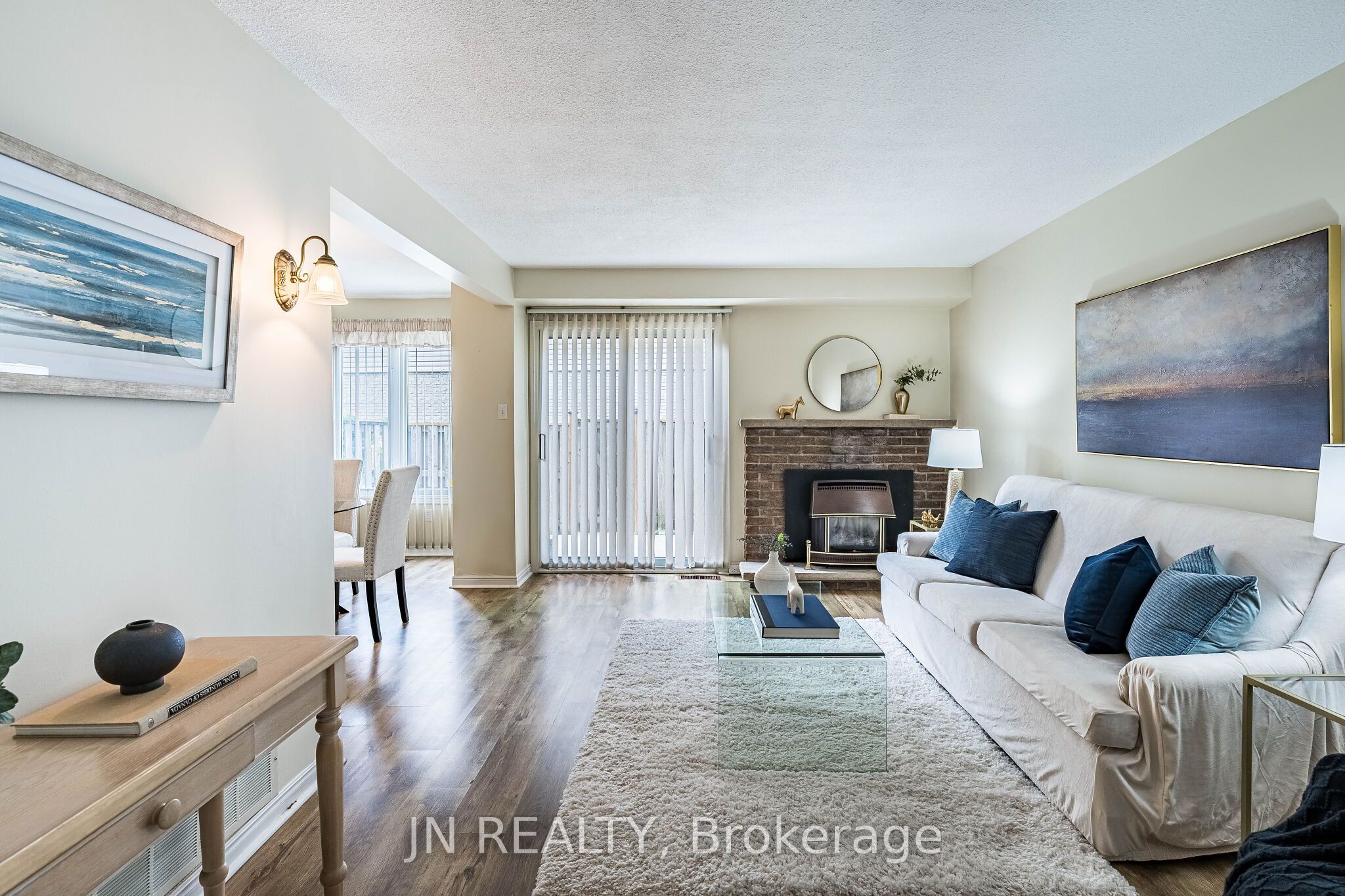 15 Gatwick Lane Property Photo 4