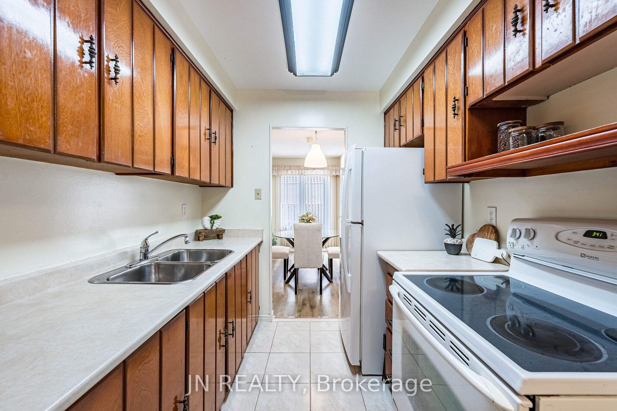 15 Gatwick Lane Property Photo 18