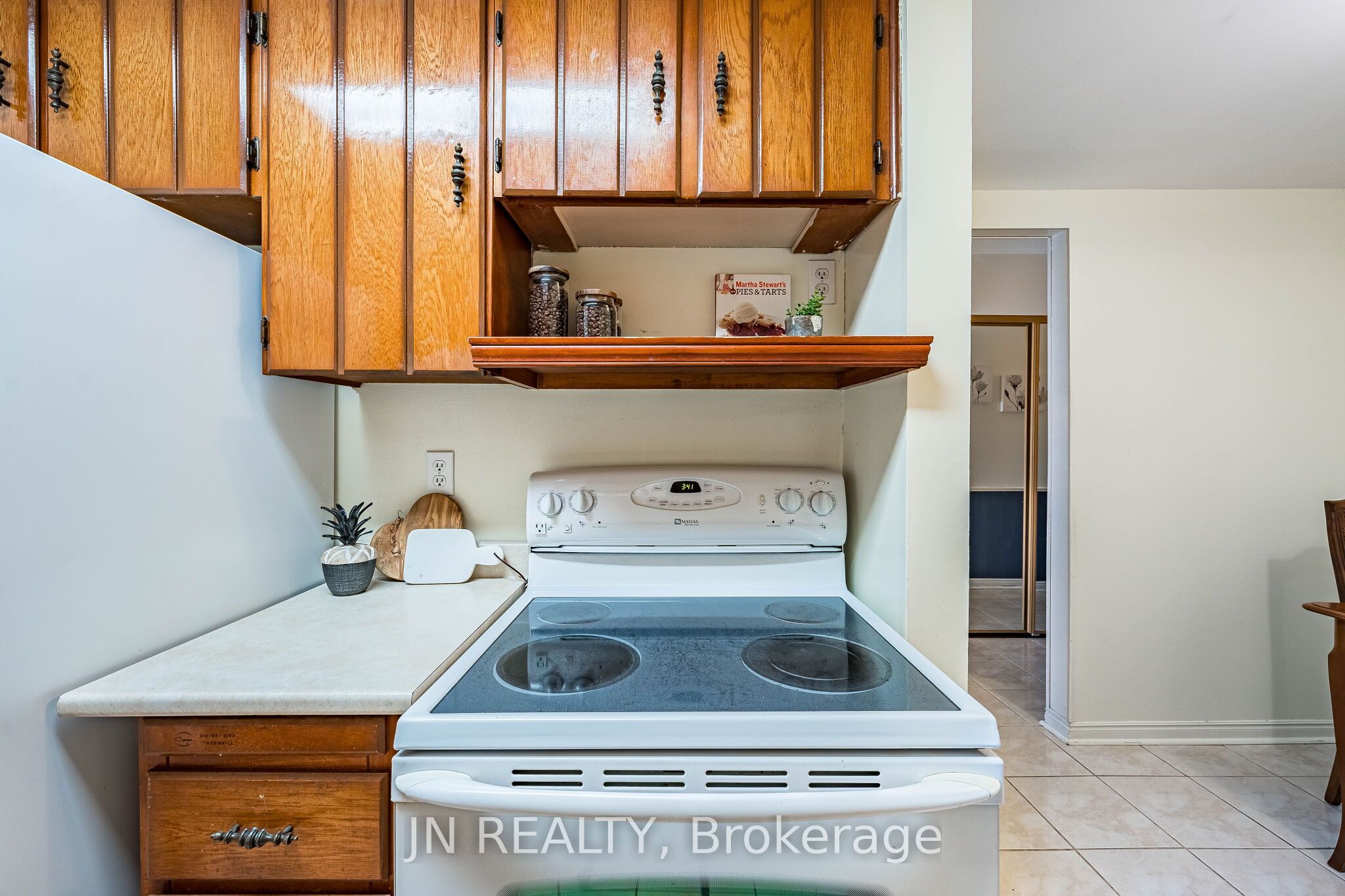 15 Gatwick Lane Property Photo 19